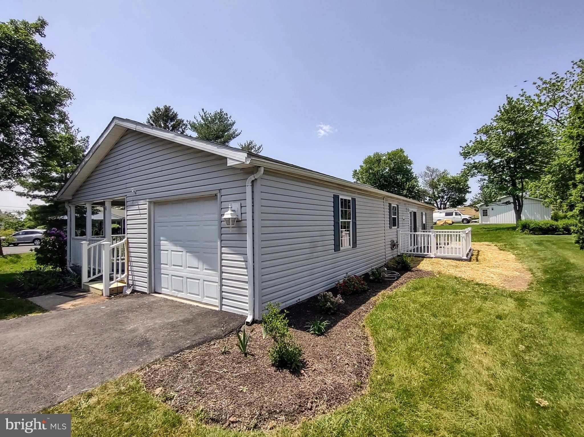 Royersford, PA 19468,113 CARVER LN