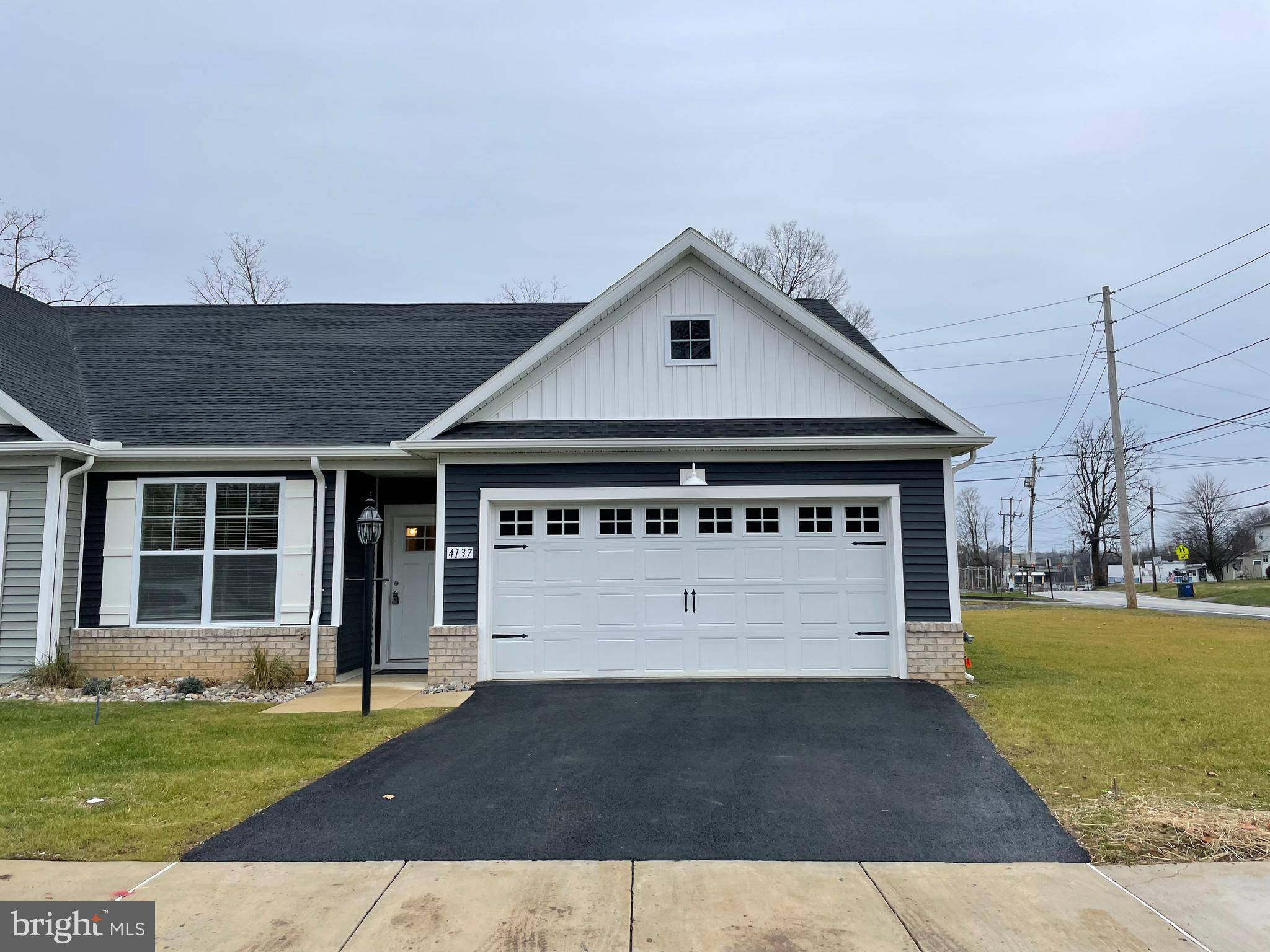 Hanover, PA 17331,105 COASTAL DRIVE #65