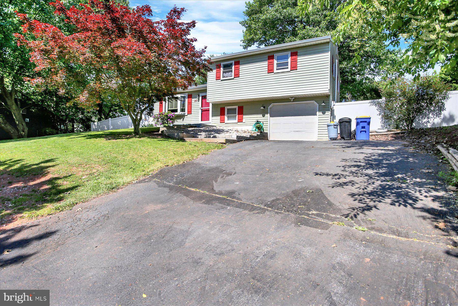 Etters, PA 17319,20 BURNING BRUSH CIR