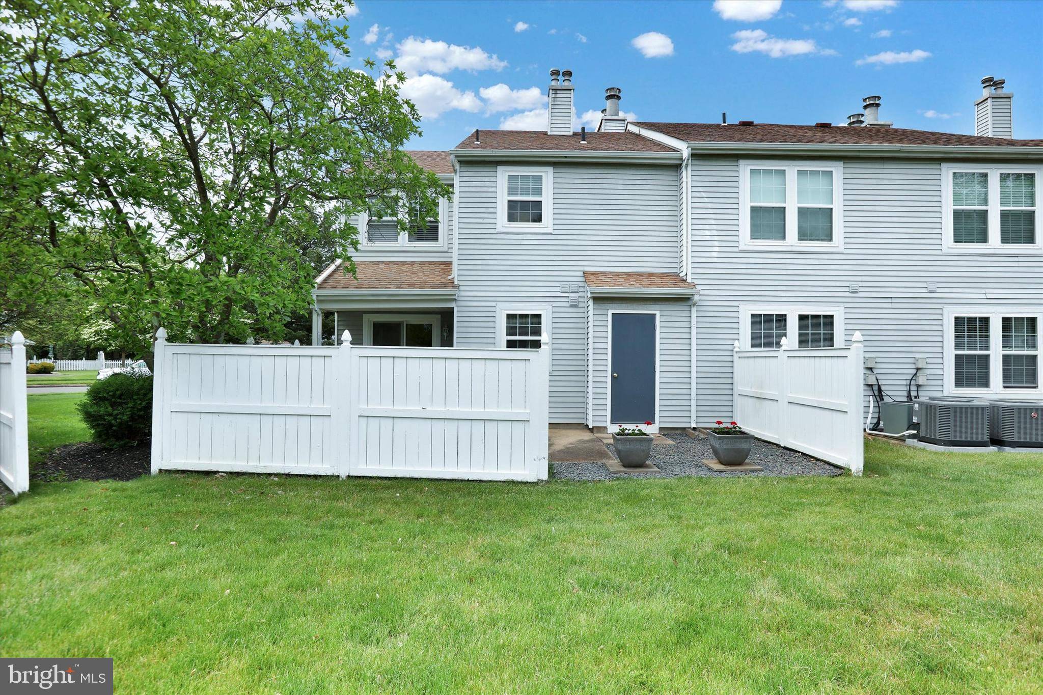 Yardley, PA 19067,604-A ROSE HOLLOW DR