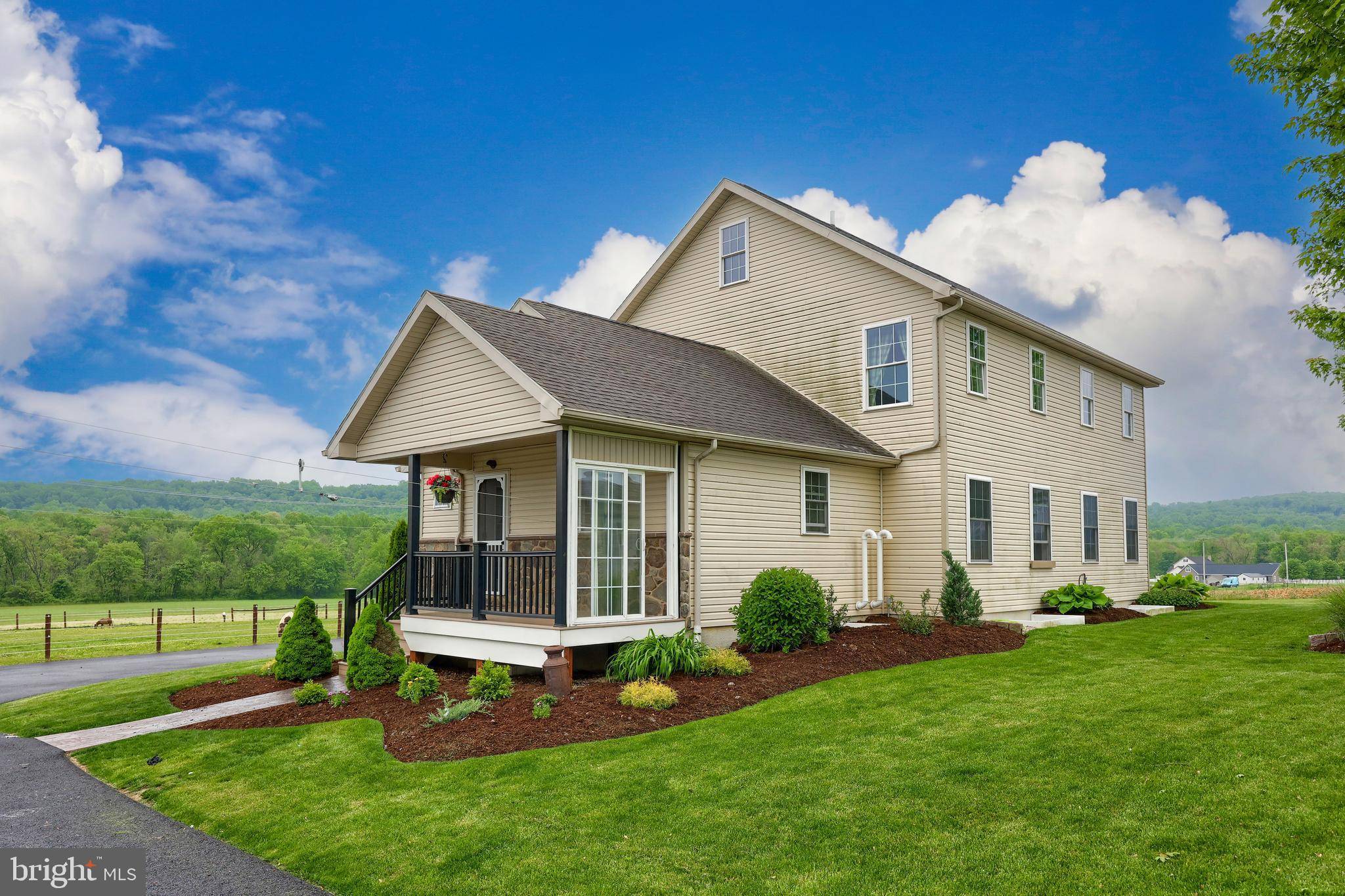 Honey Brook, PA 19344,689 BEAVER DAM RD