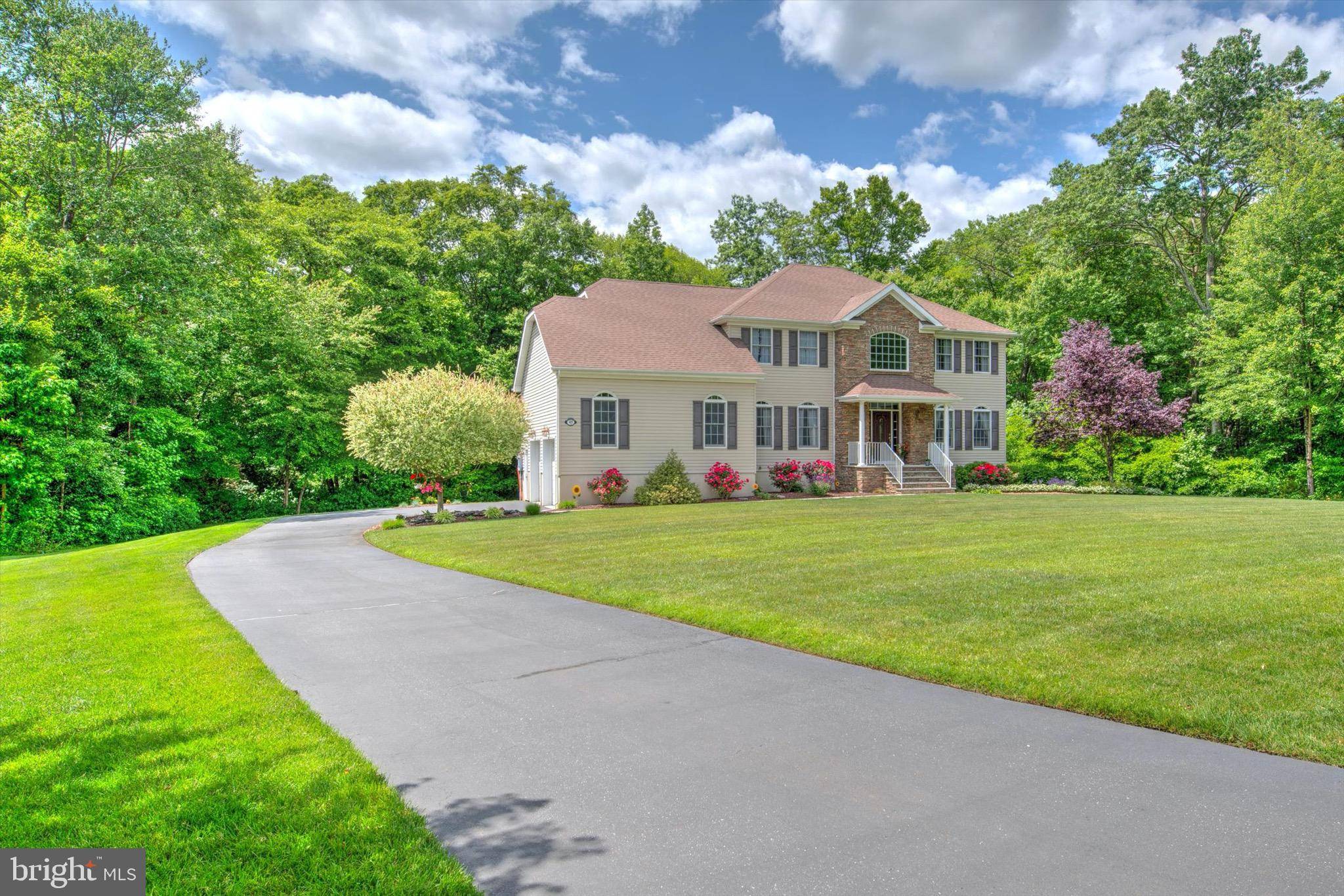 Cream Ridge, NJ 08514,45 CHERRY TREE LN