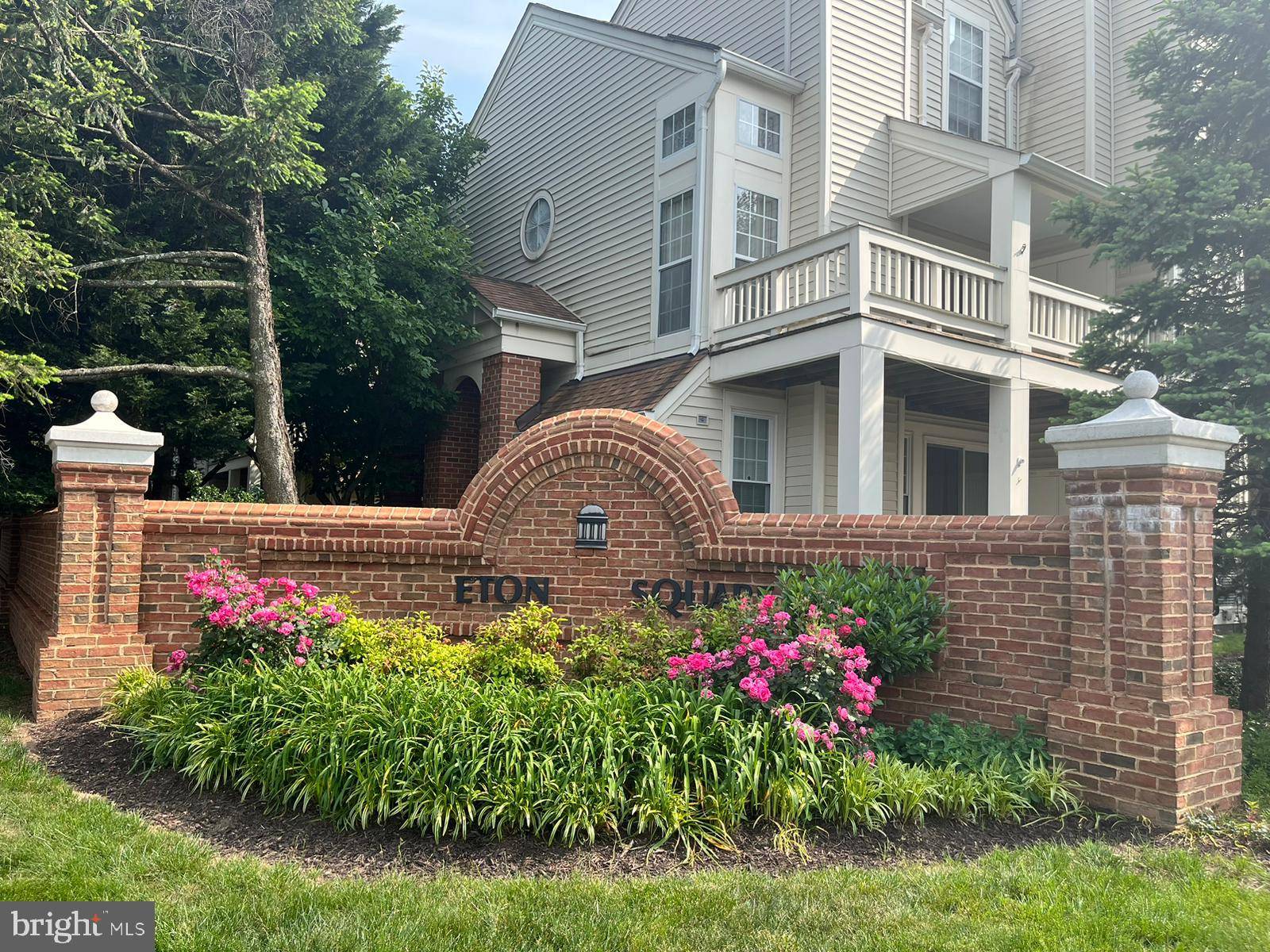 Alexandria, VA 22315,7028 ELLINGHAM CIR #30