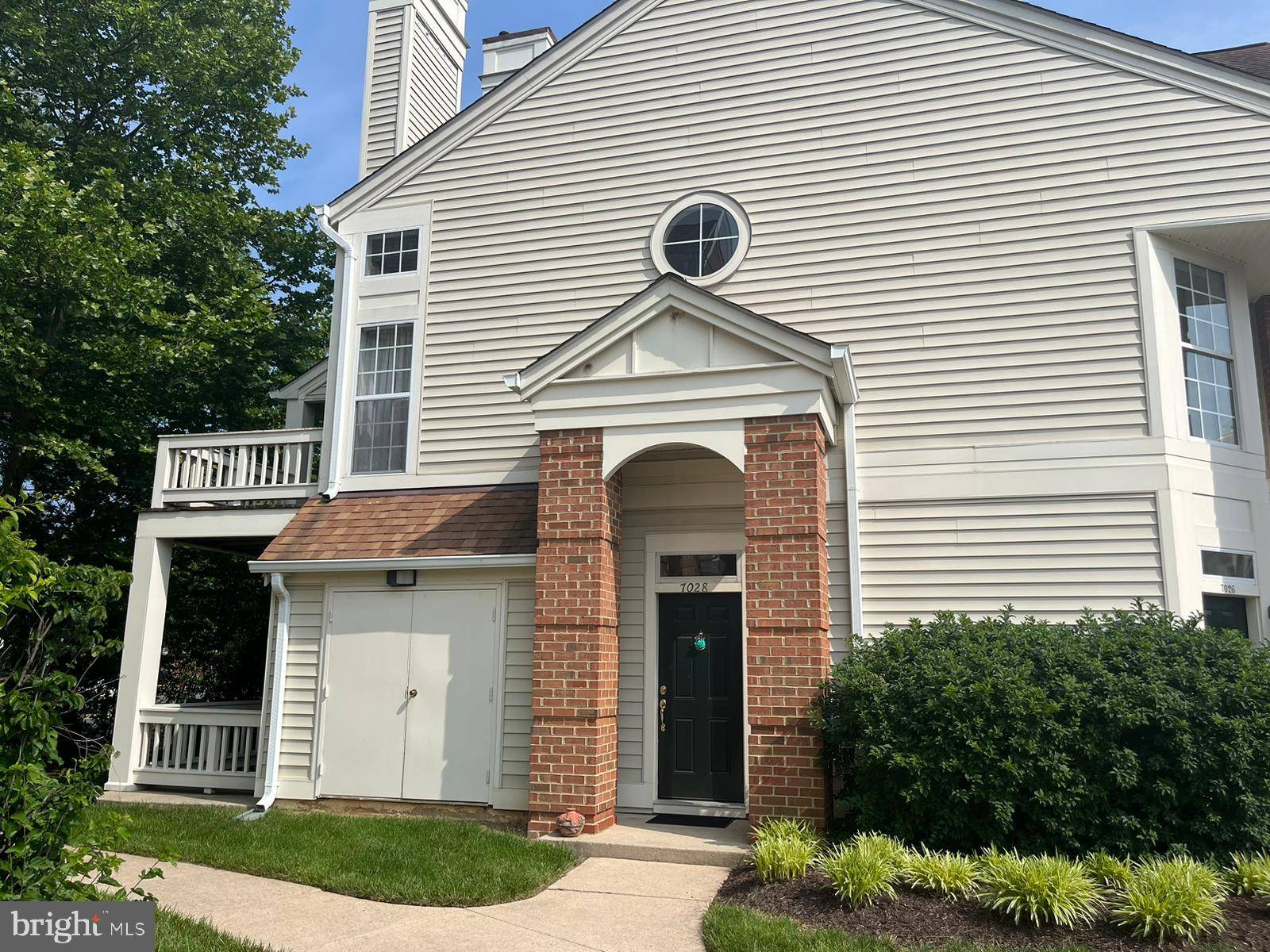 Alexandria, VA 22315,7028 ELLINGHAM CIR #30