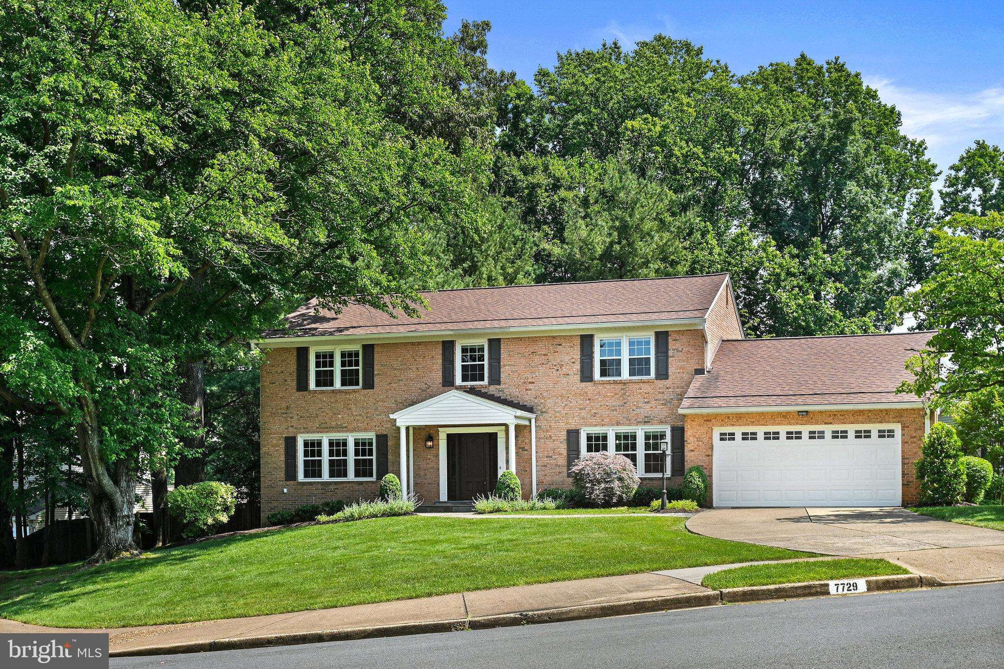 Mclean, VA 22102,7729 FALSTAFF RD