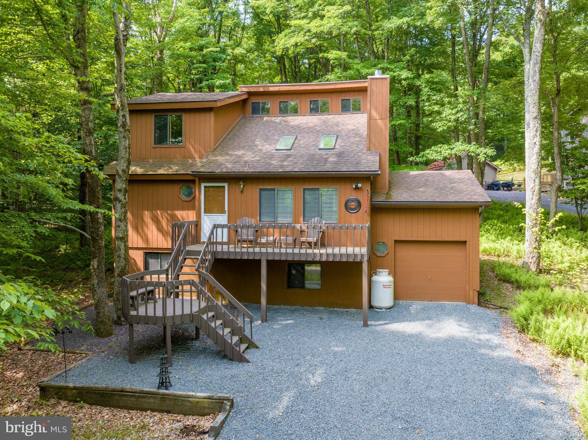 Pocono Lake, PA 18347,1436 LAKE LN