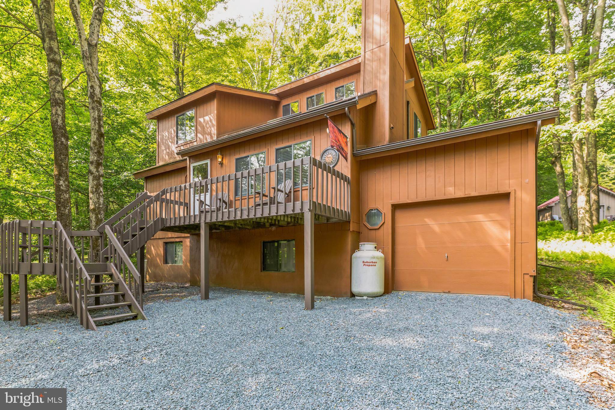 Pocono Lake, PA 18347,1436 LAKE LN