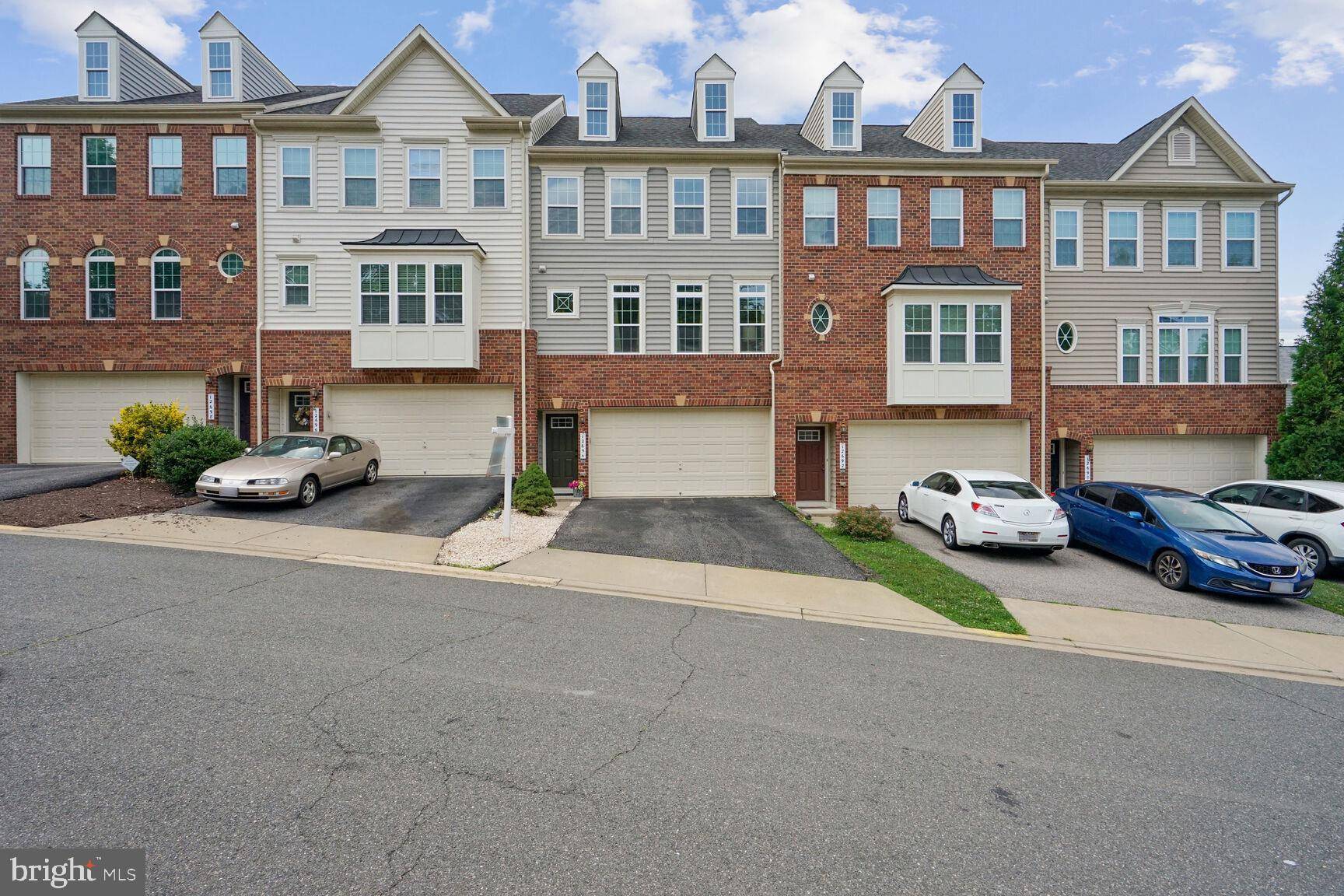 Woodbridge, VA 22192,12694 LAKESIDE CT