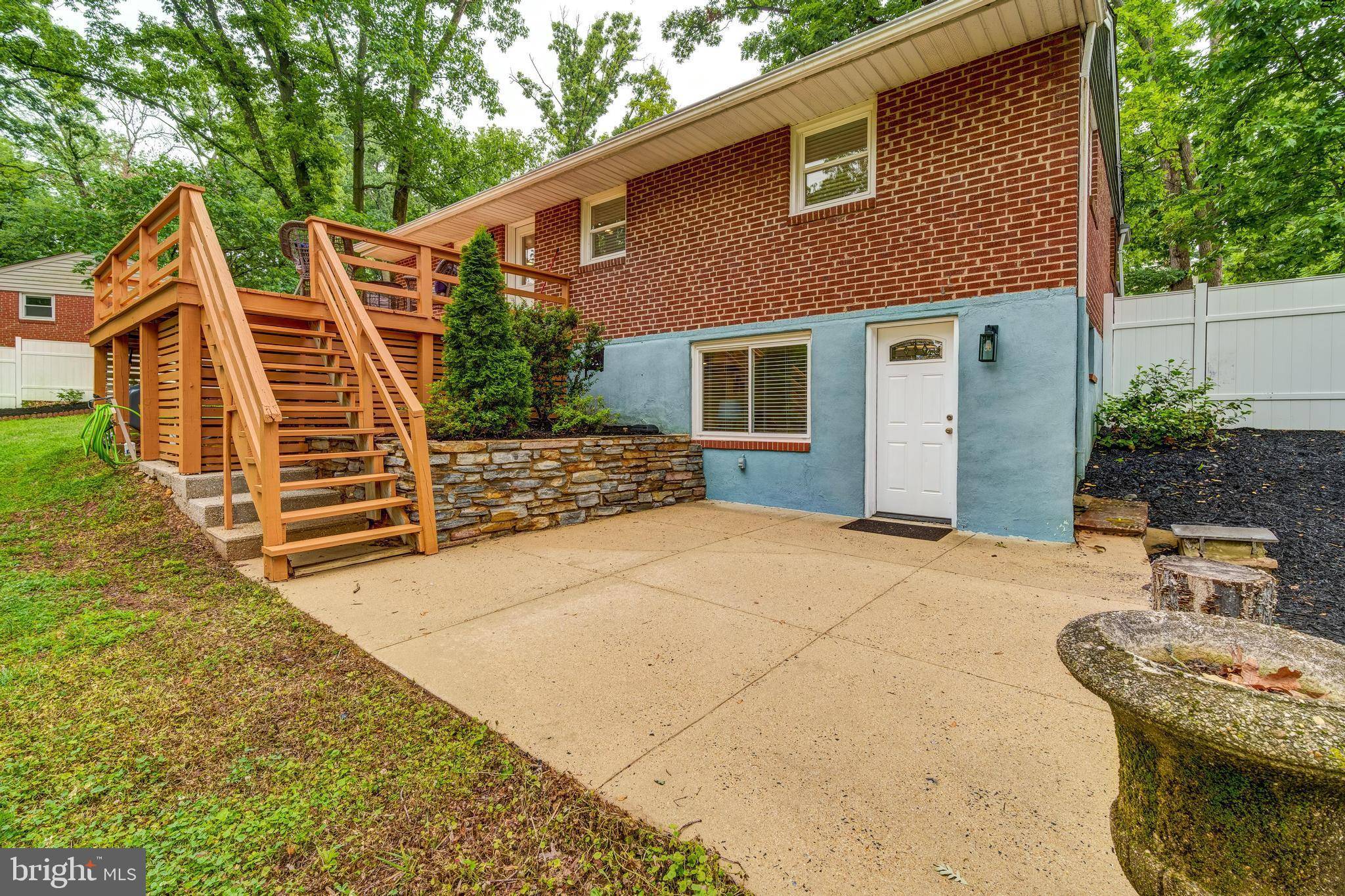 Alexandria, VA 22310,5717 OAK HILL PL