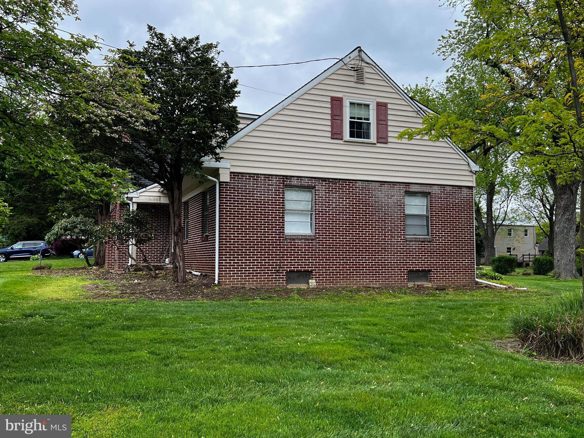 Willow Street, PA 17584,23 MYLIN AVE