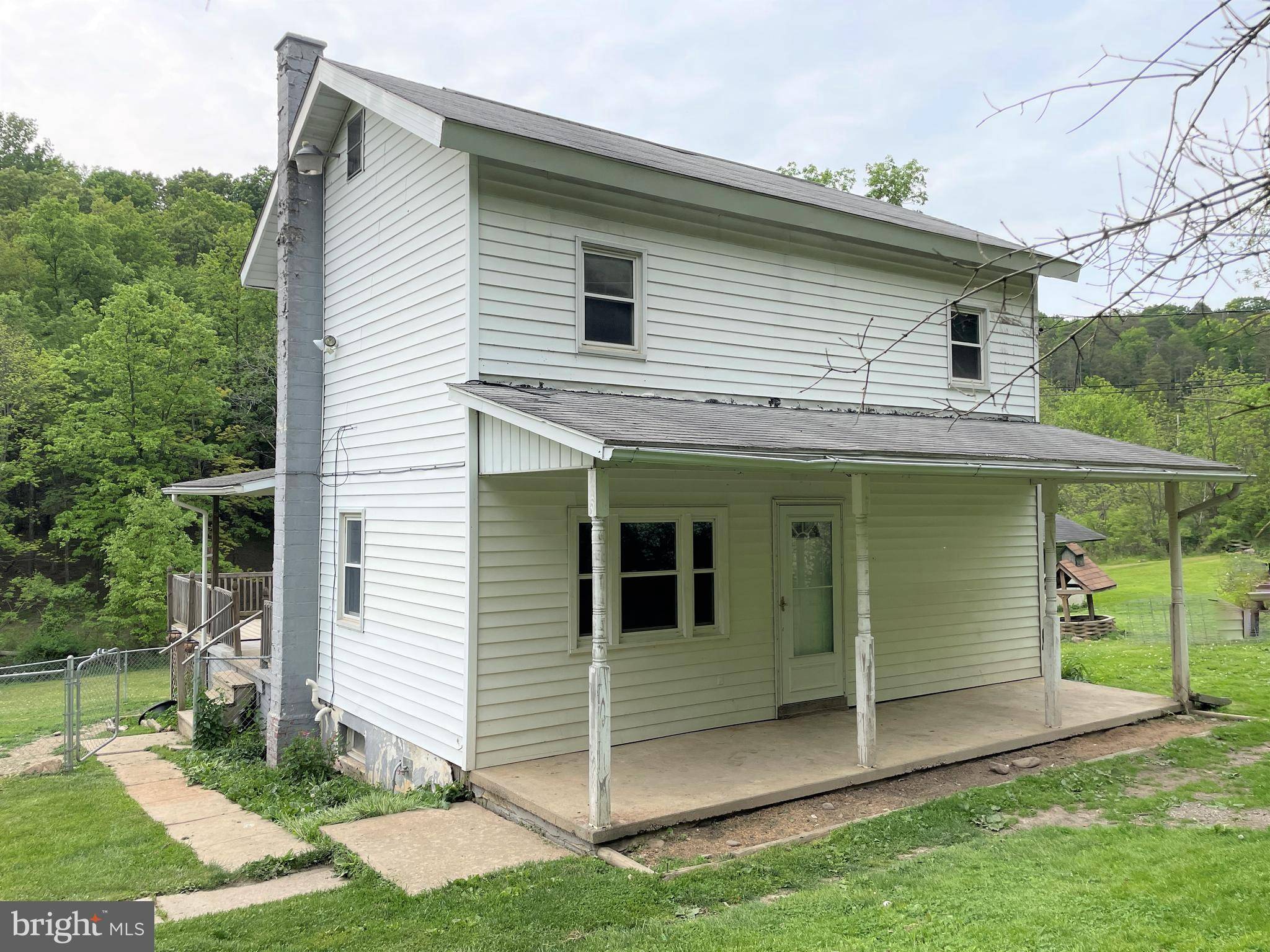 Tyrone, PA 16686,945 BELL TIP RD