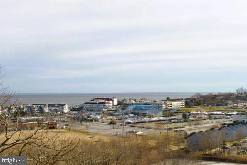 Chesapeake Beach, MD 20732,8208 F