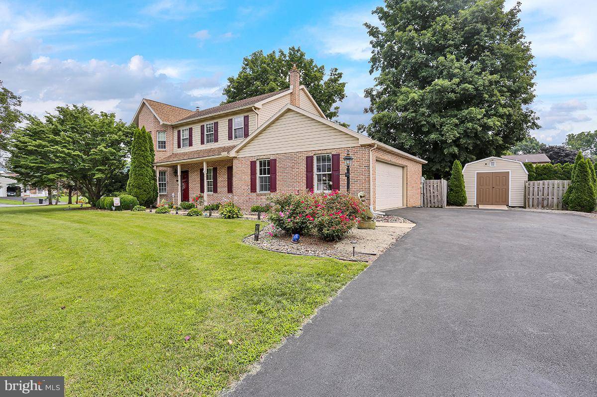 Blandon, PA 19510,301 W WALNUT TREE DR