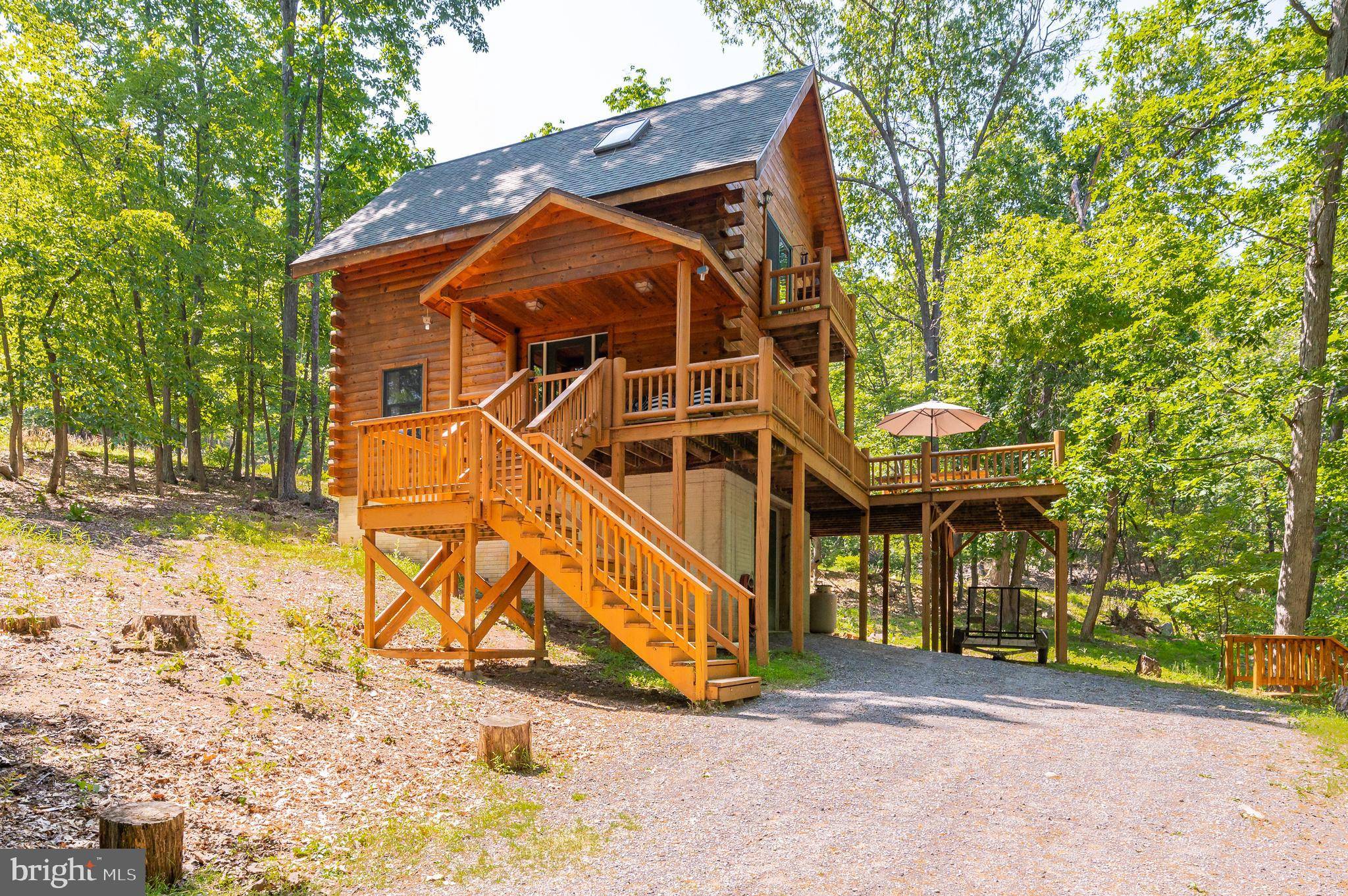 Paw Paw, WV 25434,915 WILD APPLE LN