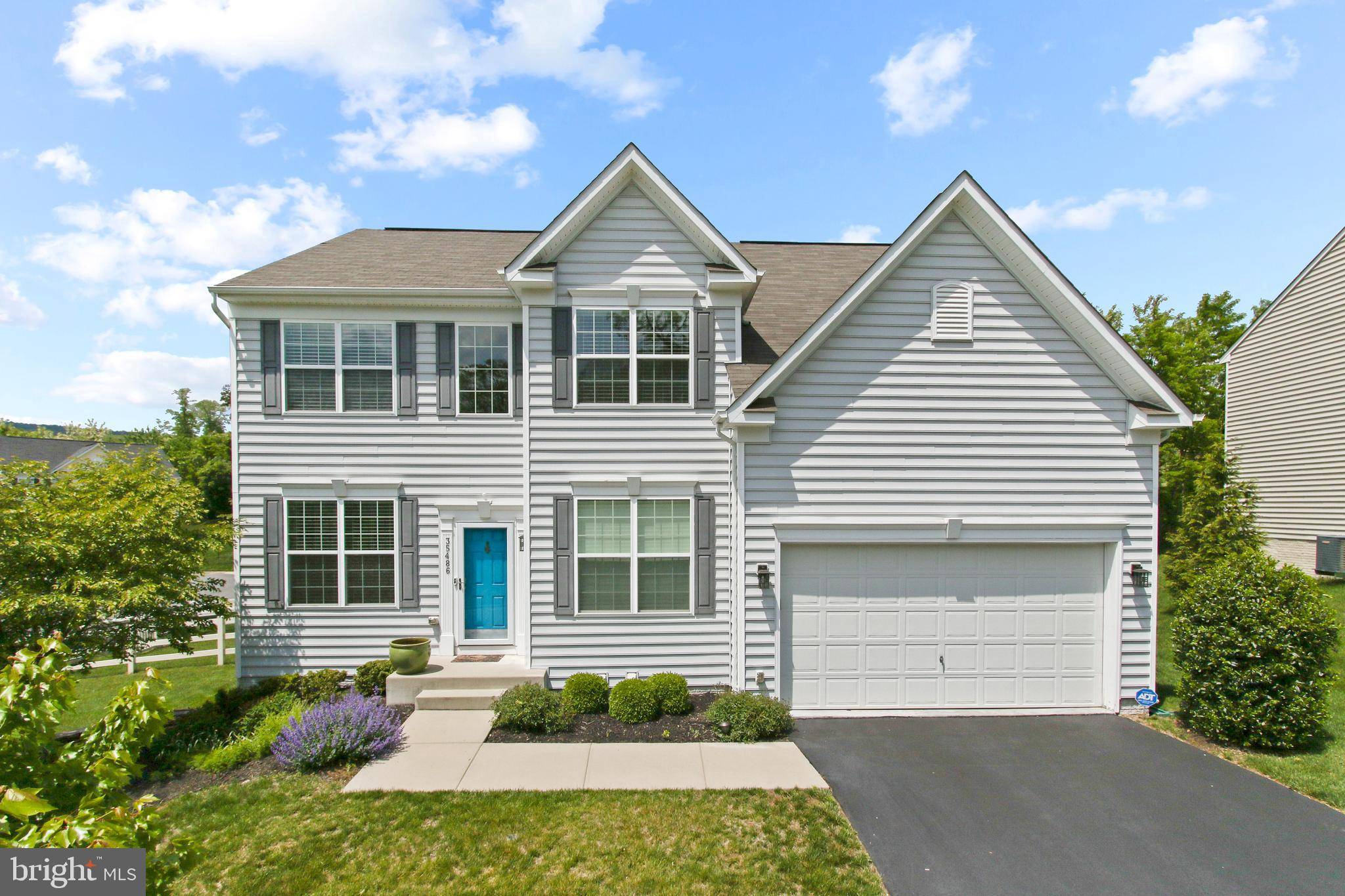 Round Hill, VA 20141,35486 SAINT JAMES DR