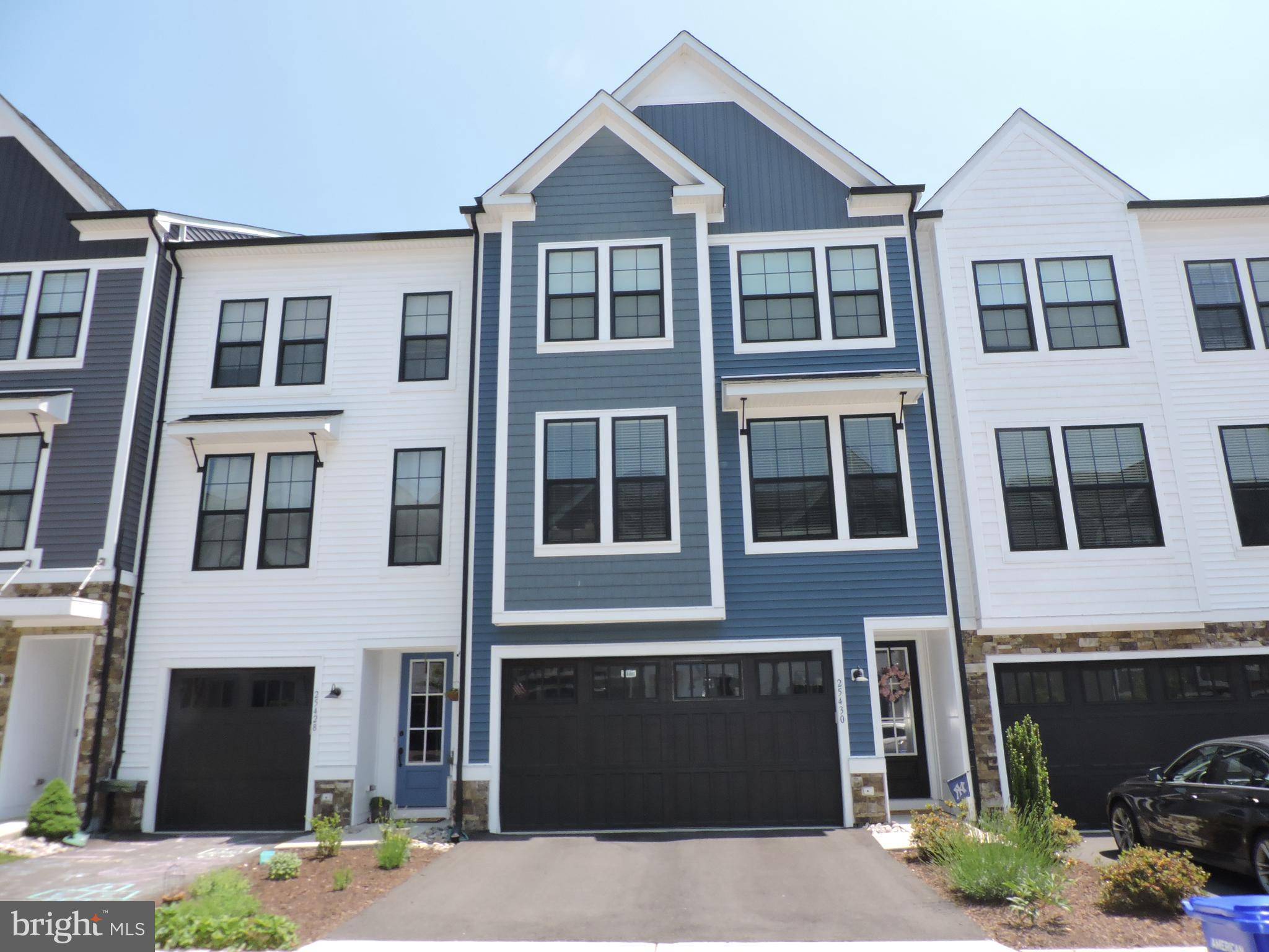 Chantilly, VA 20152,25430 HARTLAND ORCHARD TER