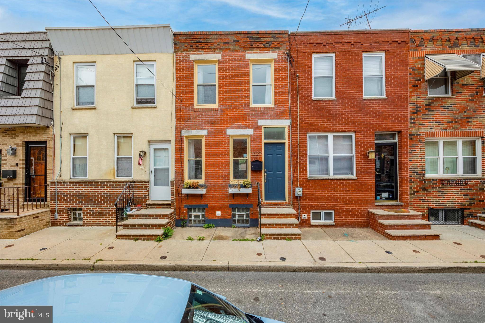 Philadelphia, PA 19148,1629 S CLARION ST