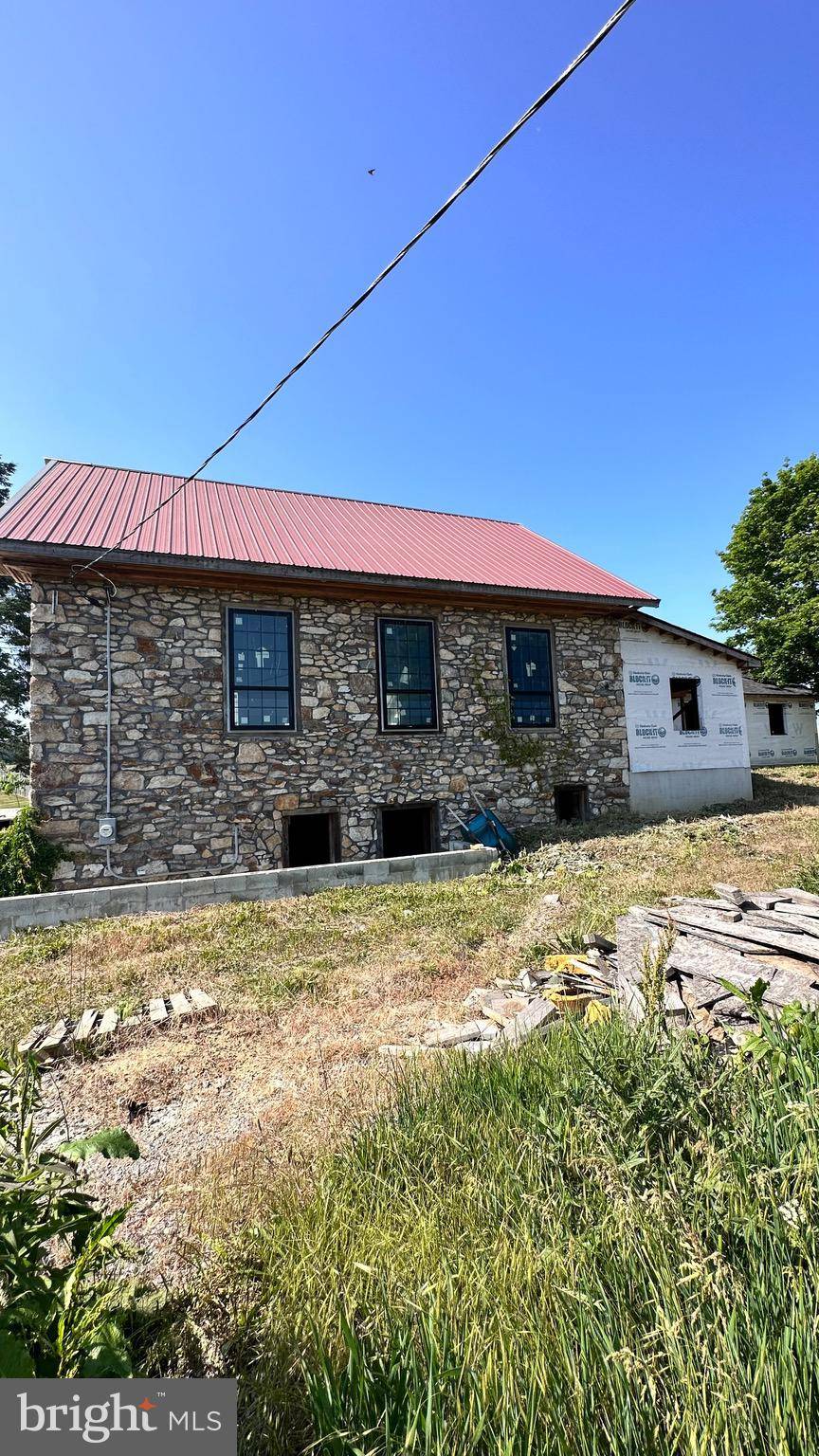 Honey Brook, PA 19344,933 TWIN COUNTY RD