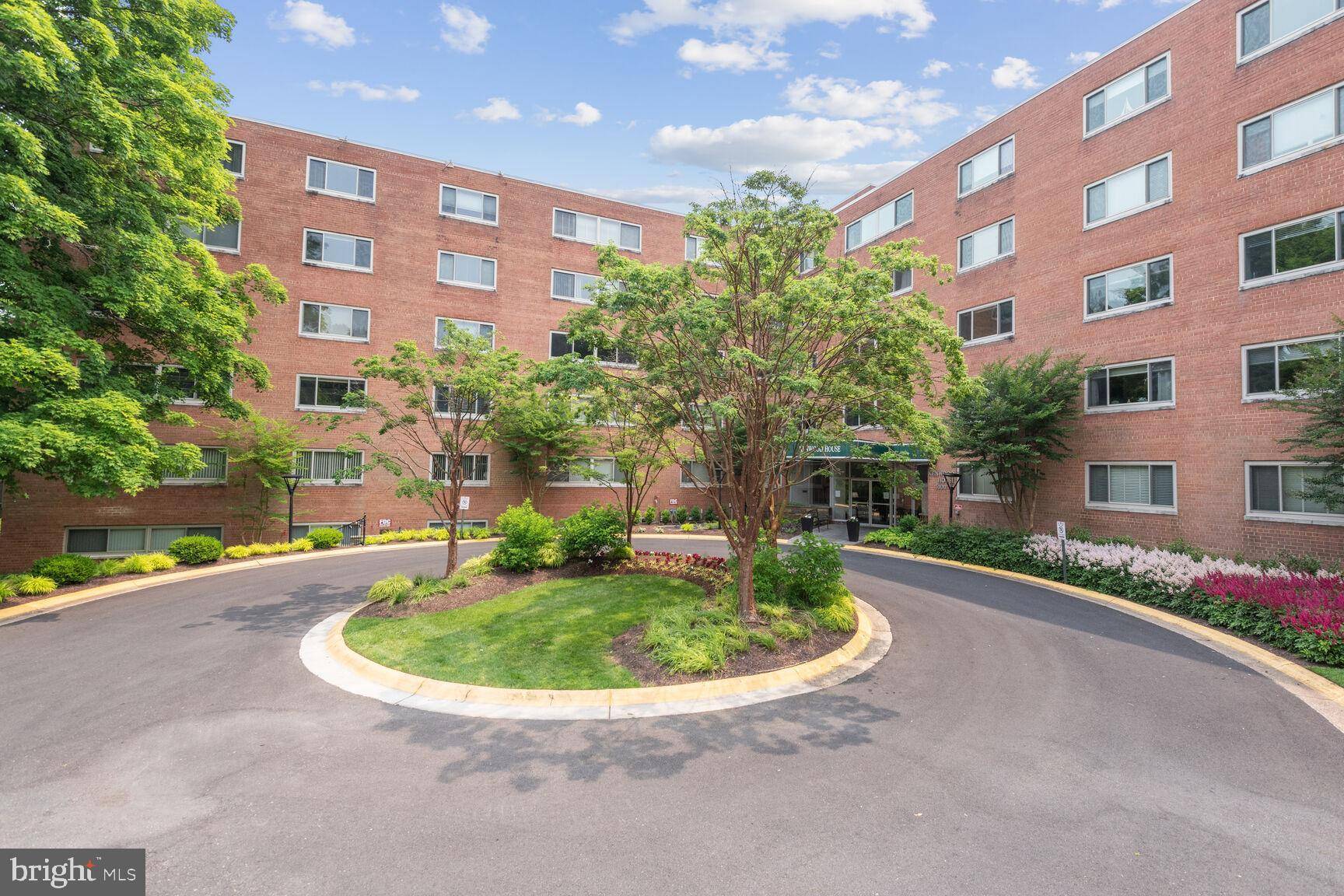 Chevy Chase, MD 20815,5100 DORSET AVE #504