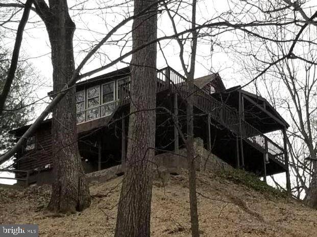 Hedgesville, WV 25427,624 TRAPPER RIDGE LN