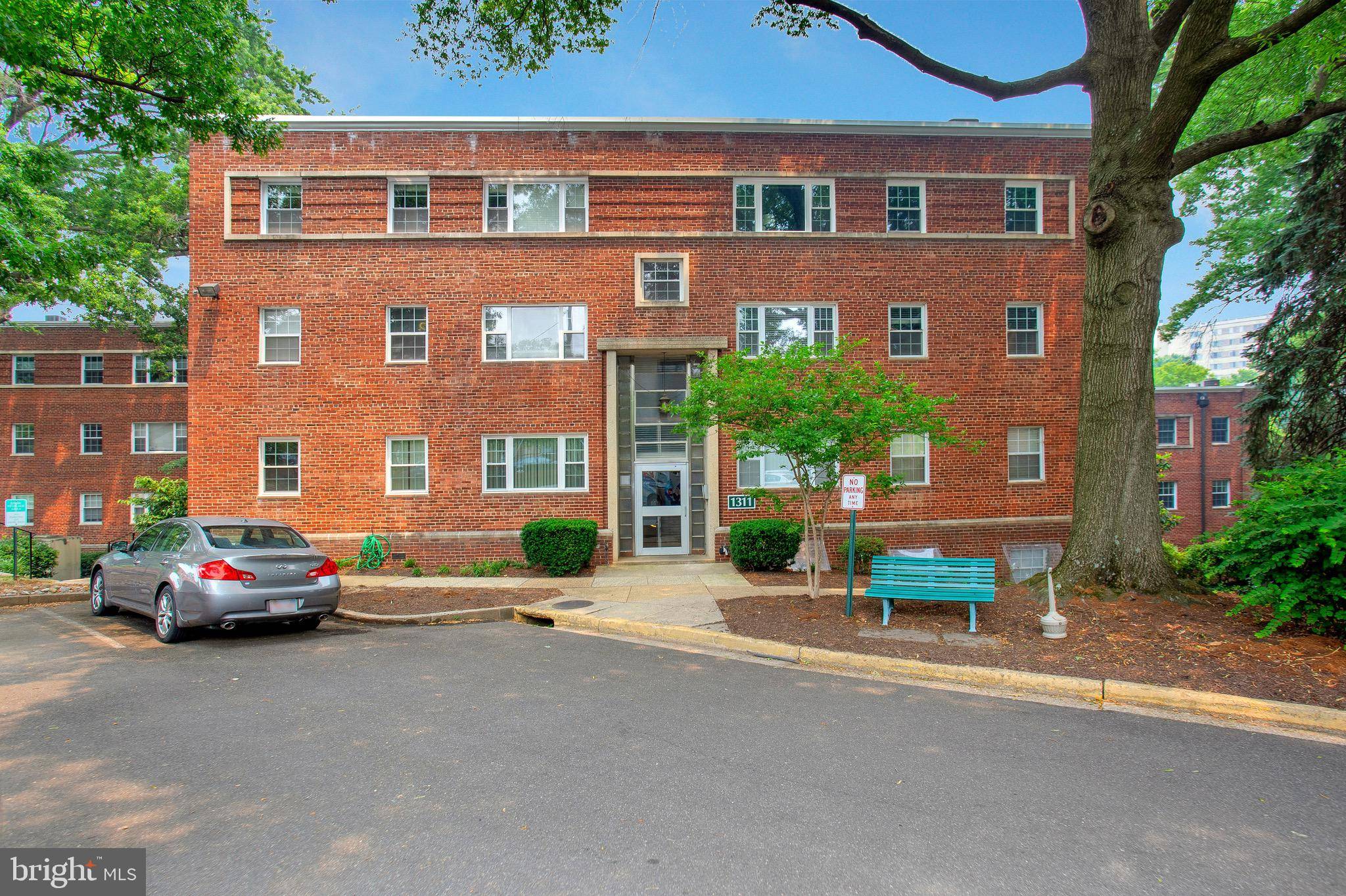 Arlington, VA 22209,1311 N ODE ST #605