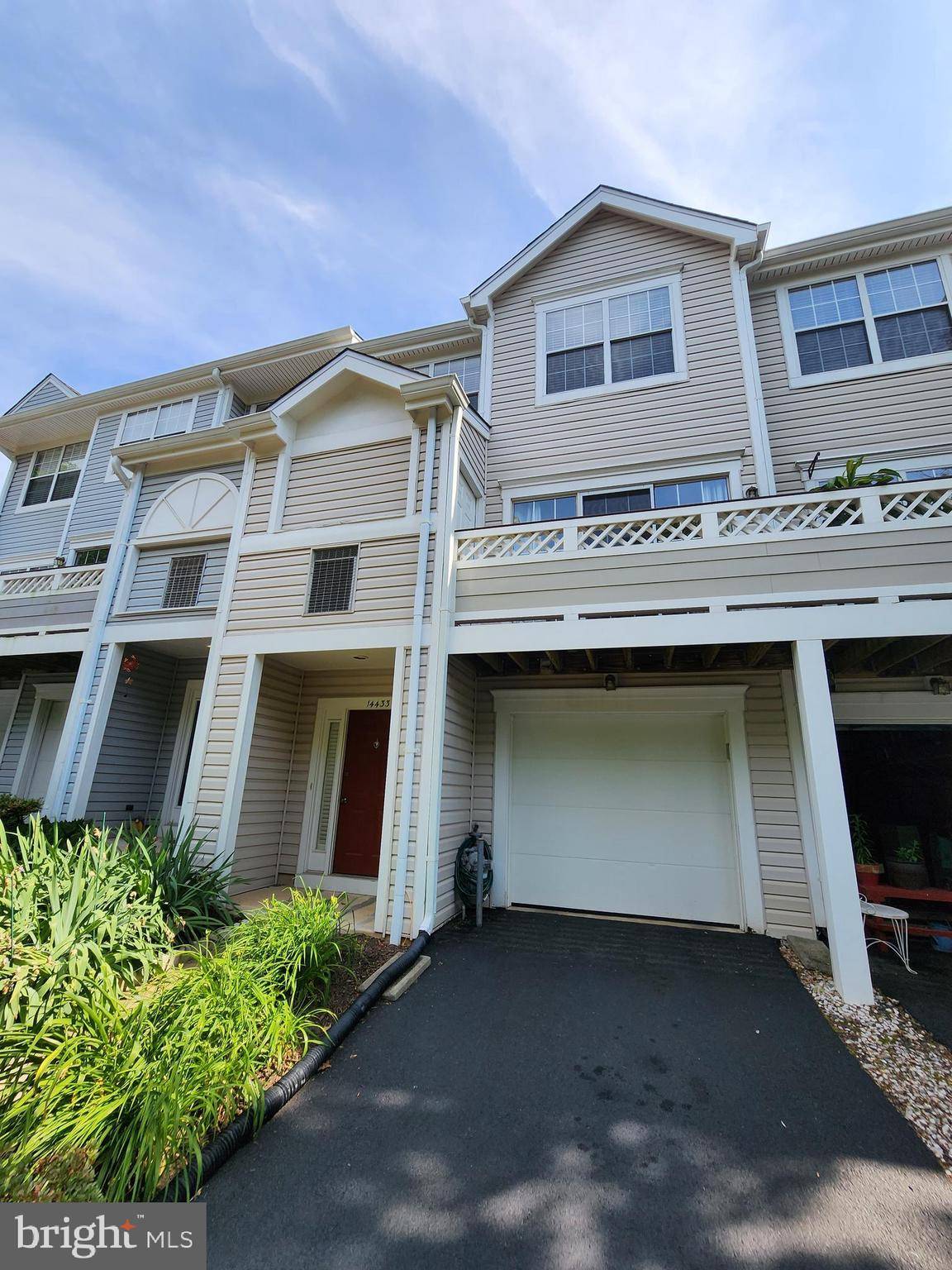 Centreville, VA 20120,14433 GLENCREST CIR #127