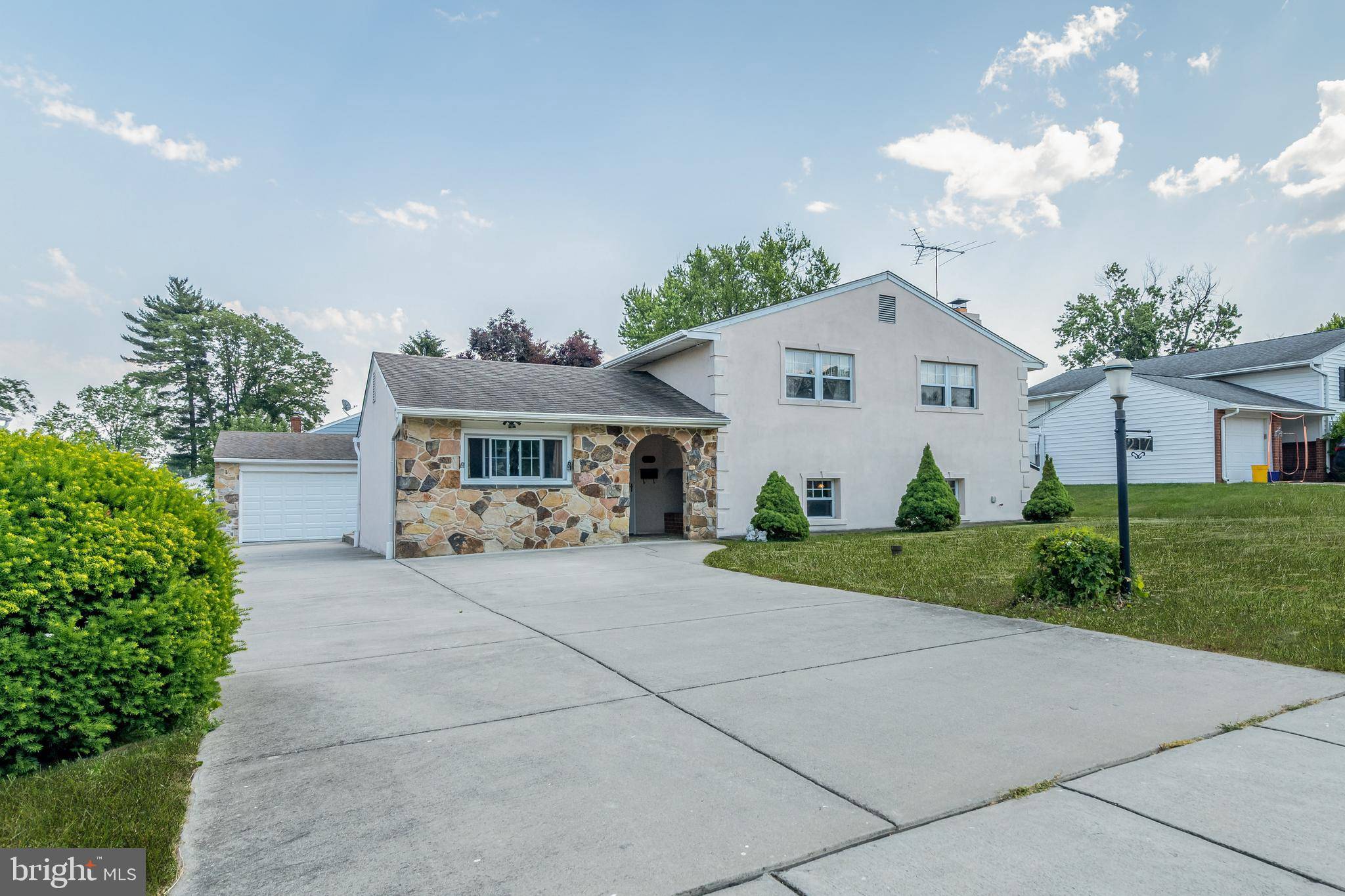 Springfield, PA 19064,217 FOULKE LN