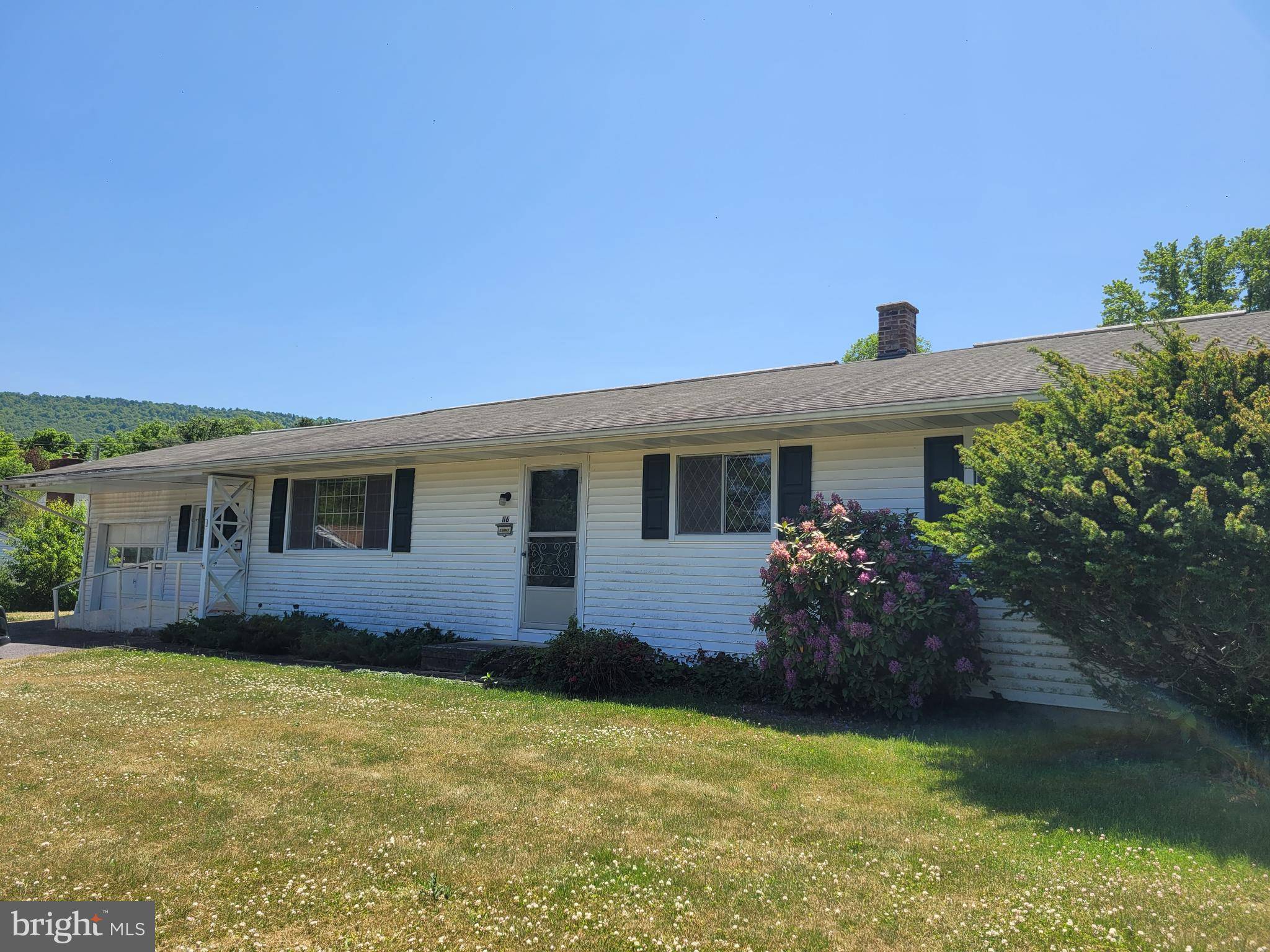 Pleasant Gap, PA 16823,116 HERMAN ST