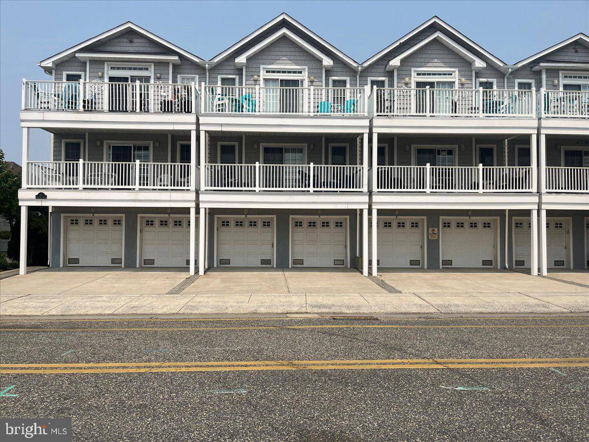 Wildwood, NJ 08260,401 E PINE AVE #B