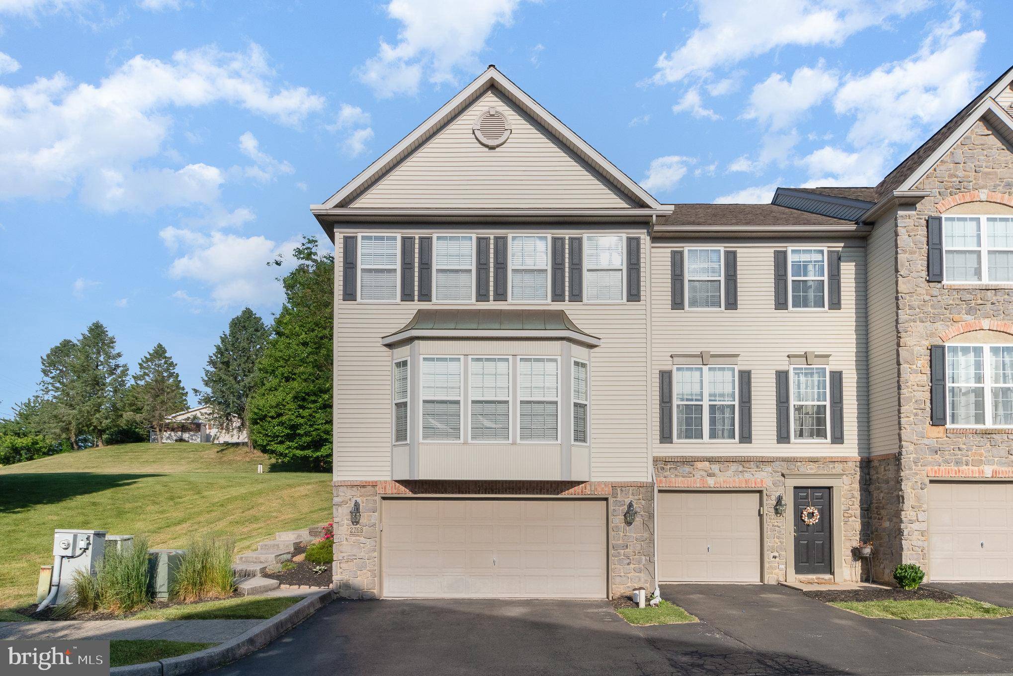 York, PA 17402,2768 HUNTERS CREST DR #1