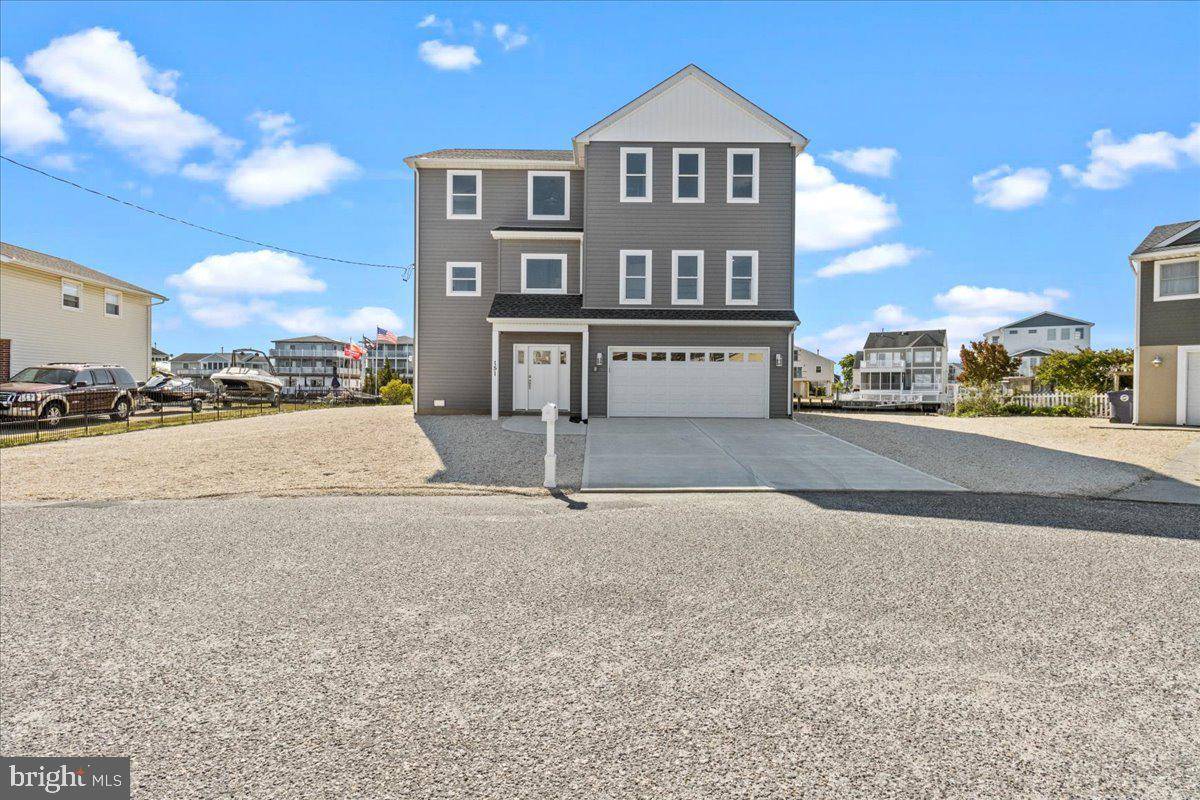 Tuckerton, NJ 08087,151 E RARITAN DR