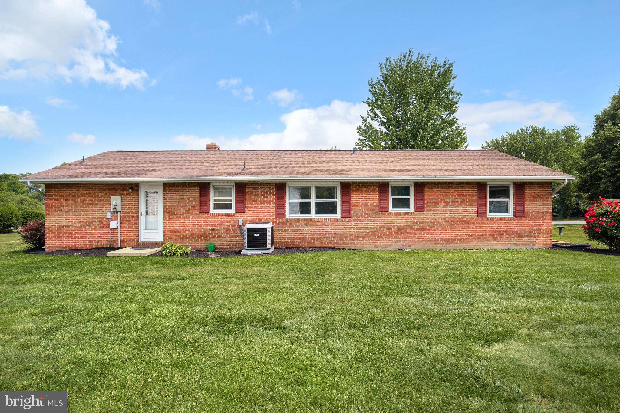 New Market, VA 22844,9869 PLEASANT VIEW DR