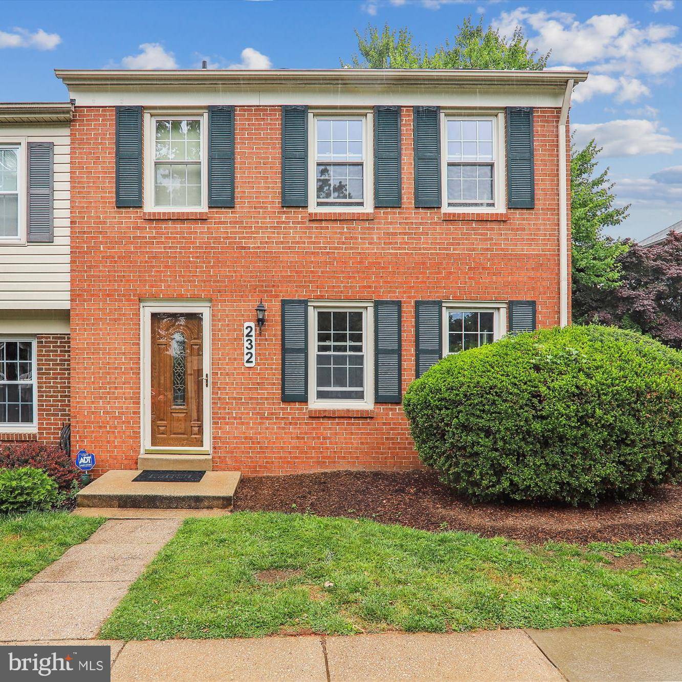 Rockville, MD 20850,232 PENDER PL