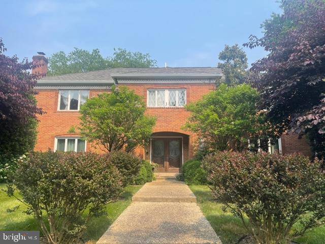 Mclean, VA 22101,6296 DUNAWAY