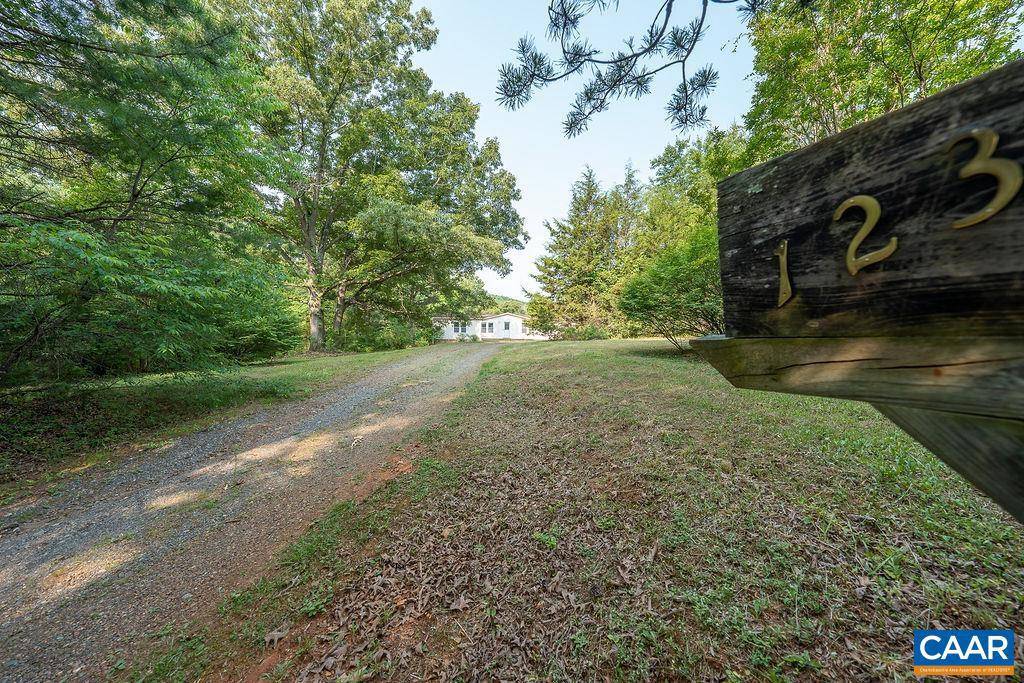 Stanardsville, VA 22973,123 FROG CREEK LN