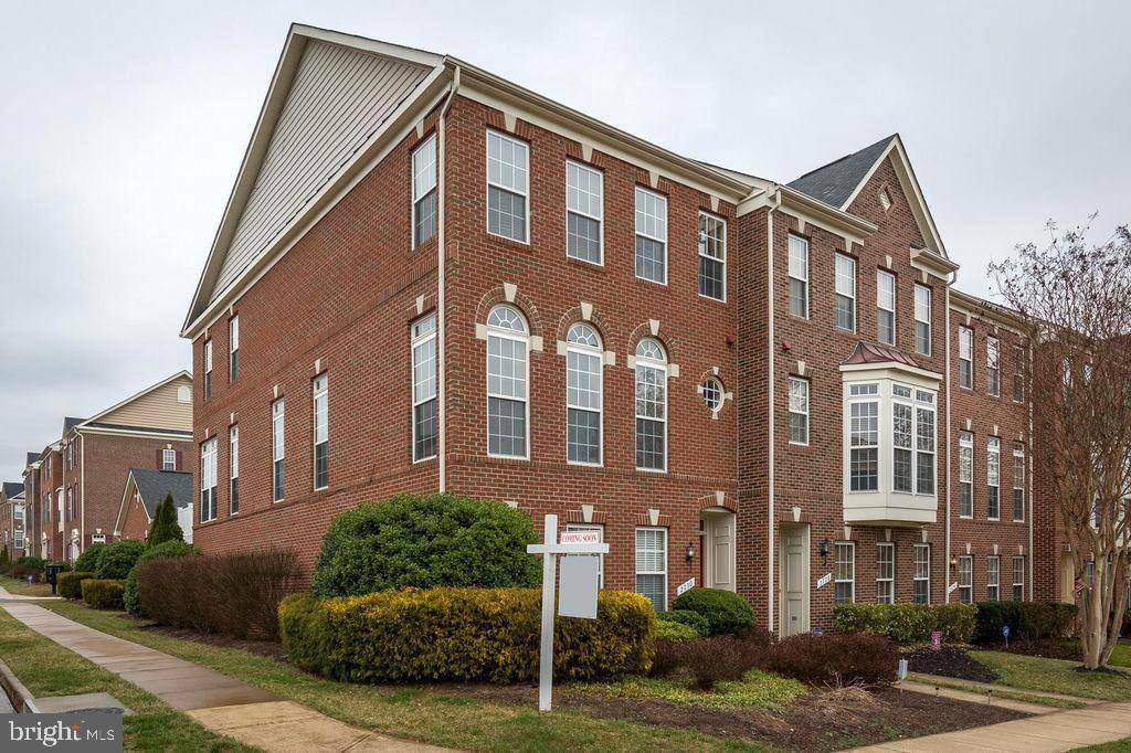 Woodbridge, VA 22191,2730 WAKEWATER WAY