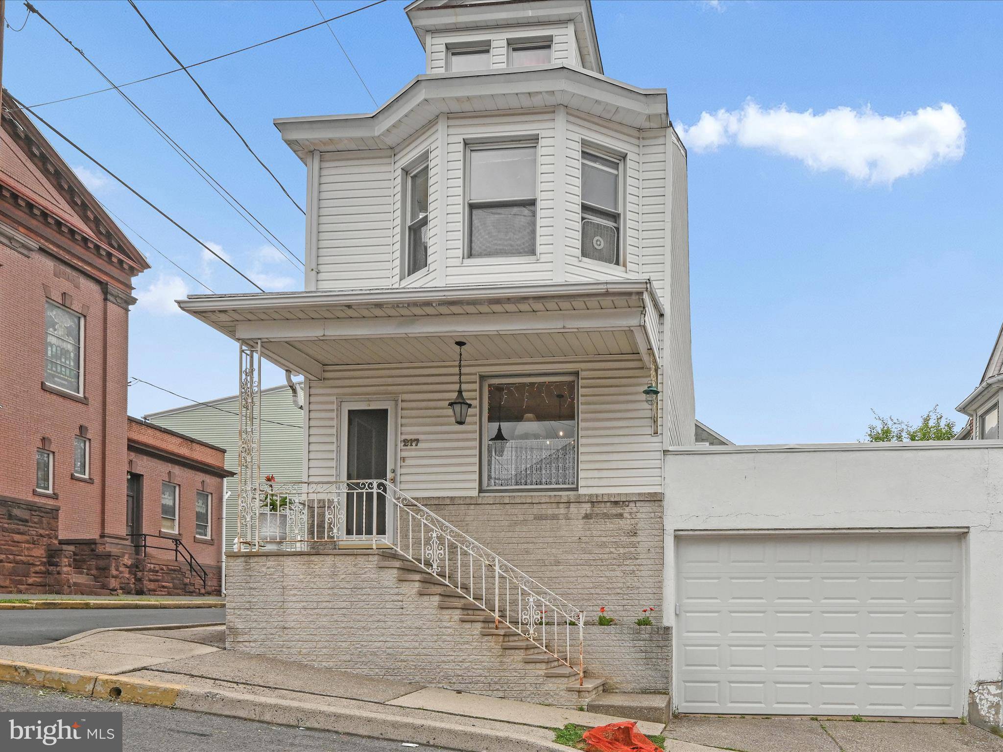 Minersville, PA 17954,217 N 2ND ST