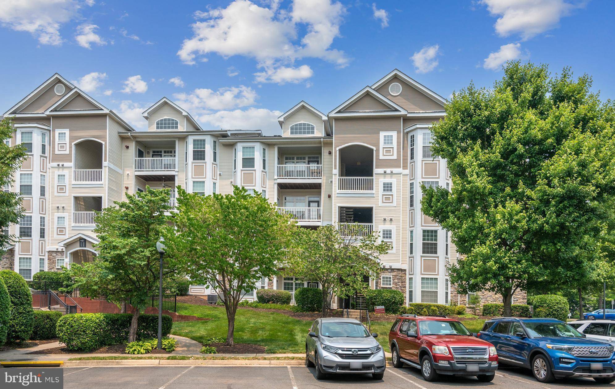 Leesburg, VA 20175,501 SUNSET VIEW TER SE #104