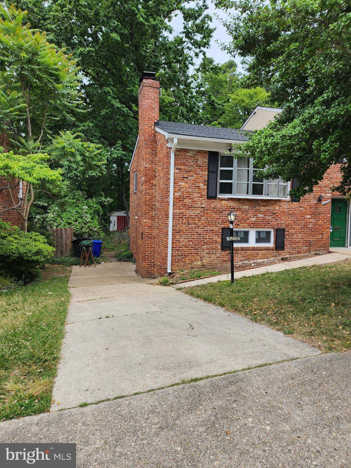 Arlington, VA 22204,5205 6TH PL S