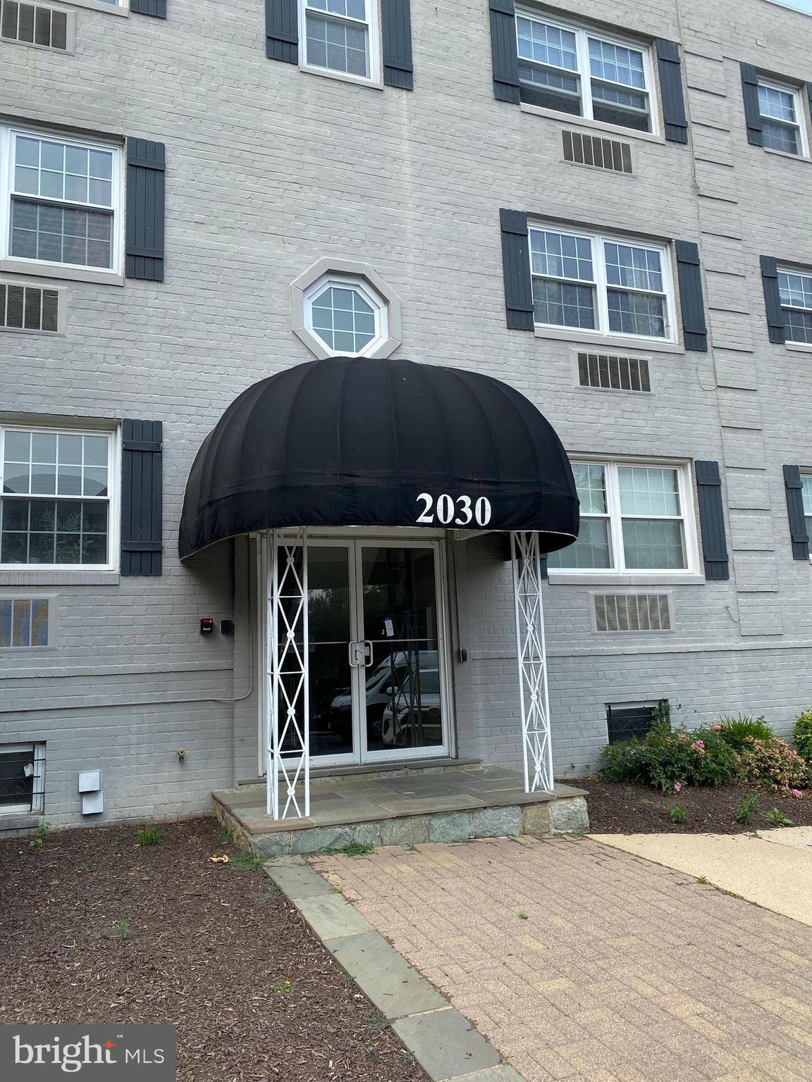 Arlington, VA 22207,2030 N VERMONT ST N #303