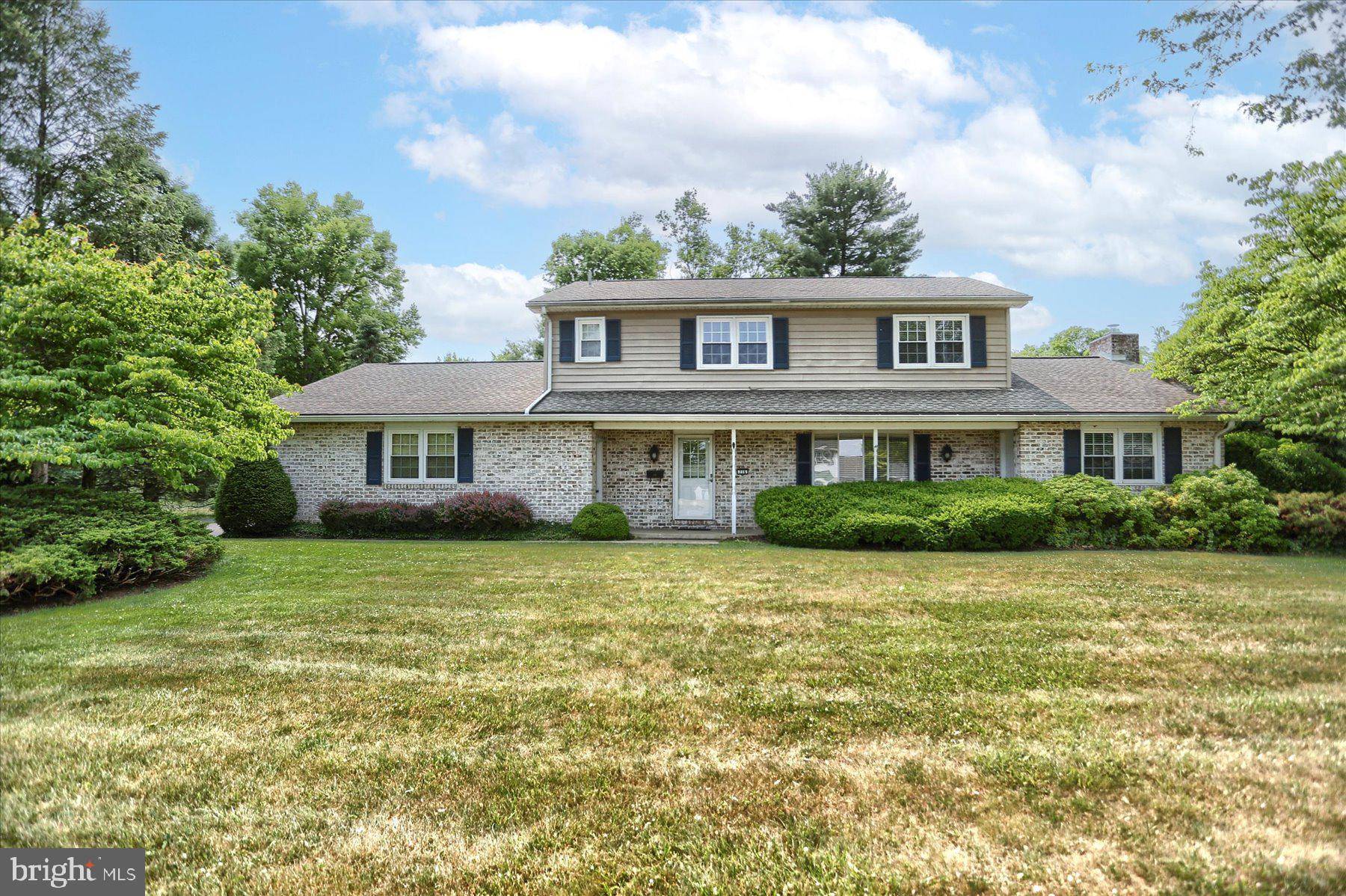 Carlisle, PA 17013,716 YORKSHIRE DR