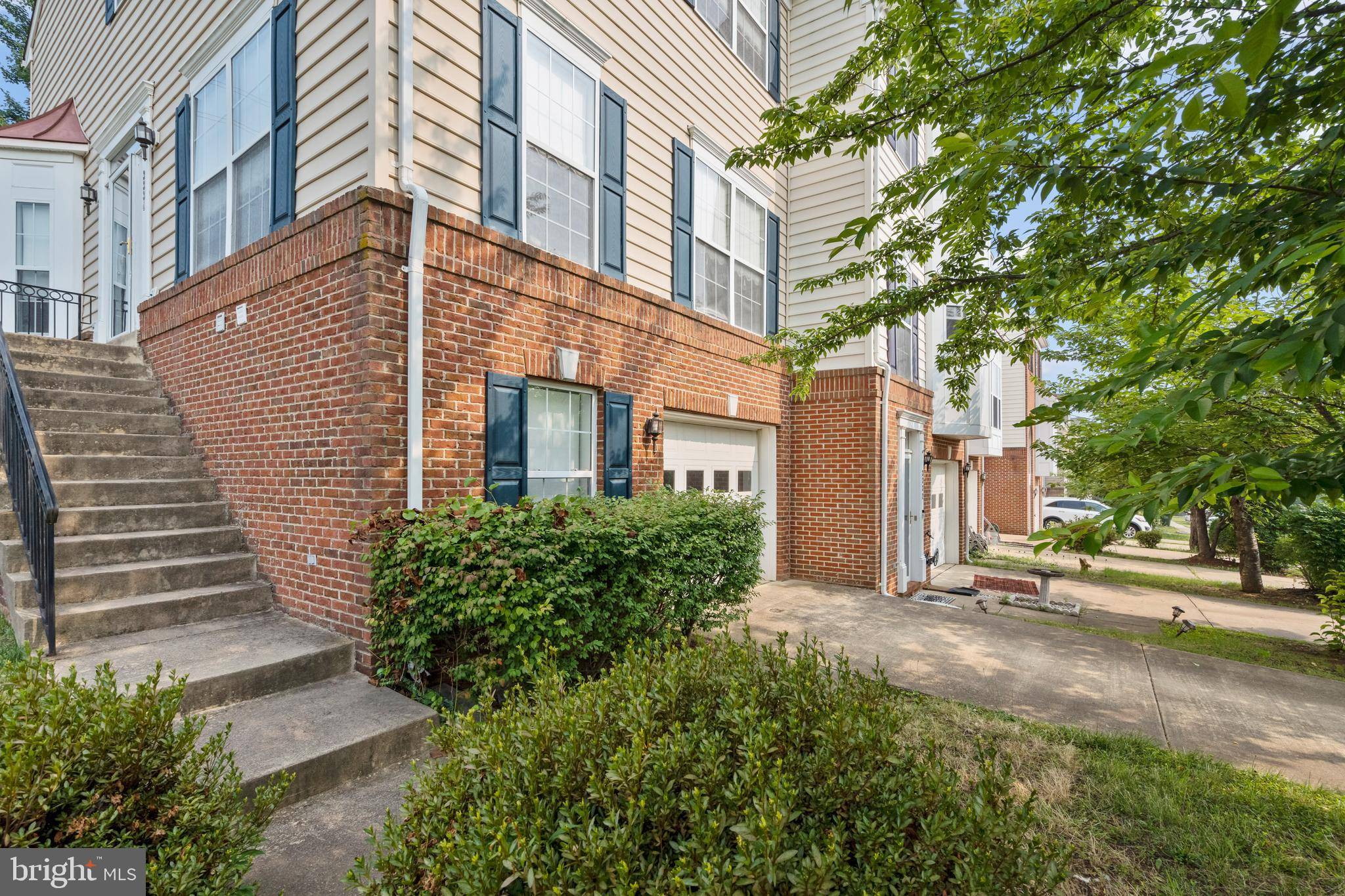 Woodbridge, VA 22193,3334 BROKER LN