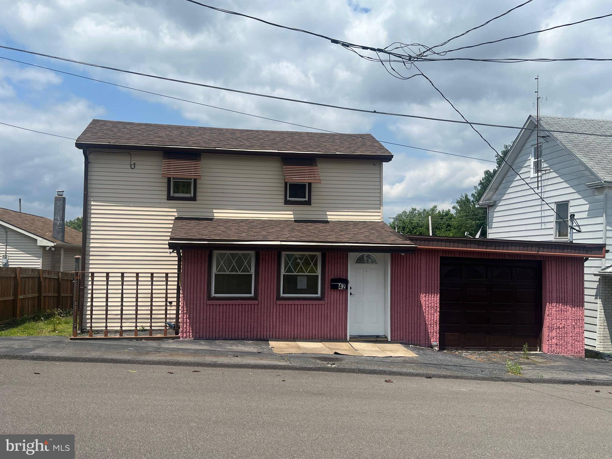 Mcadoo, PA 18237,42 N LOGAN ST