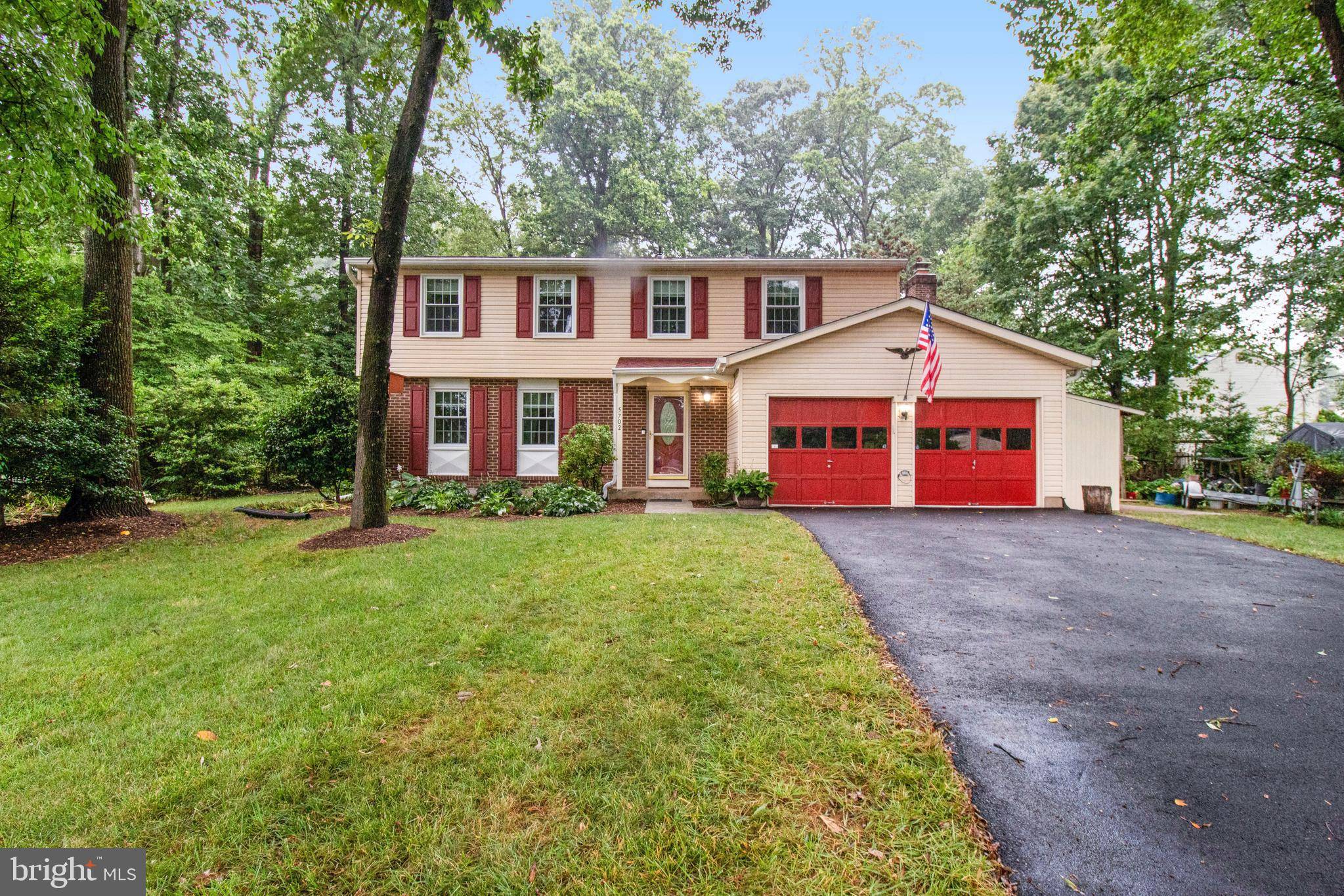 Burke, VA 22015,5702 DOVE NEST CT