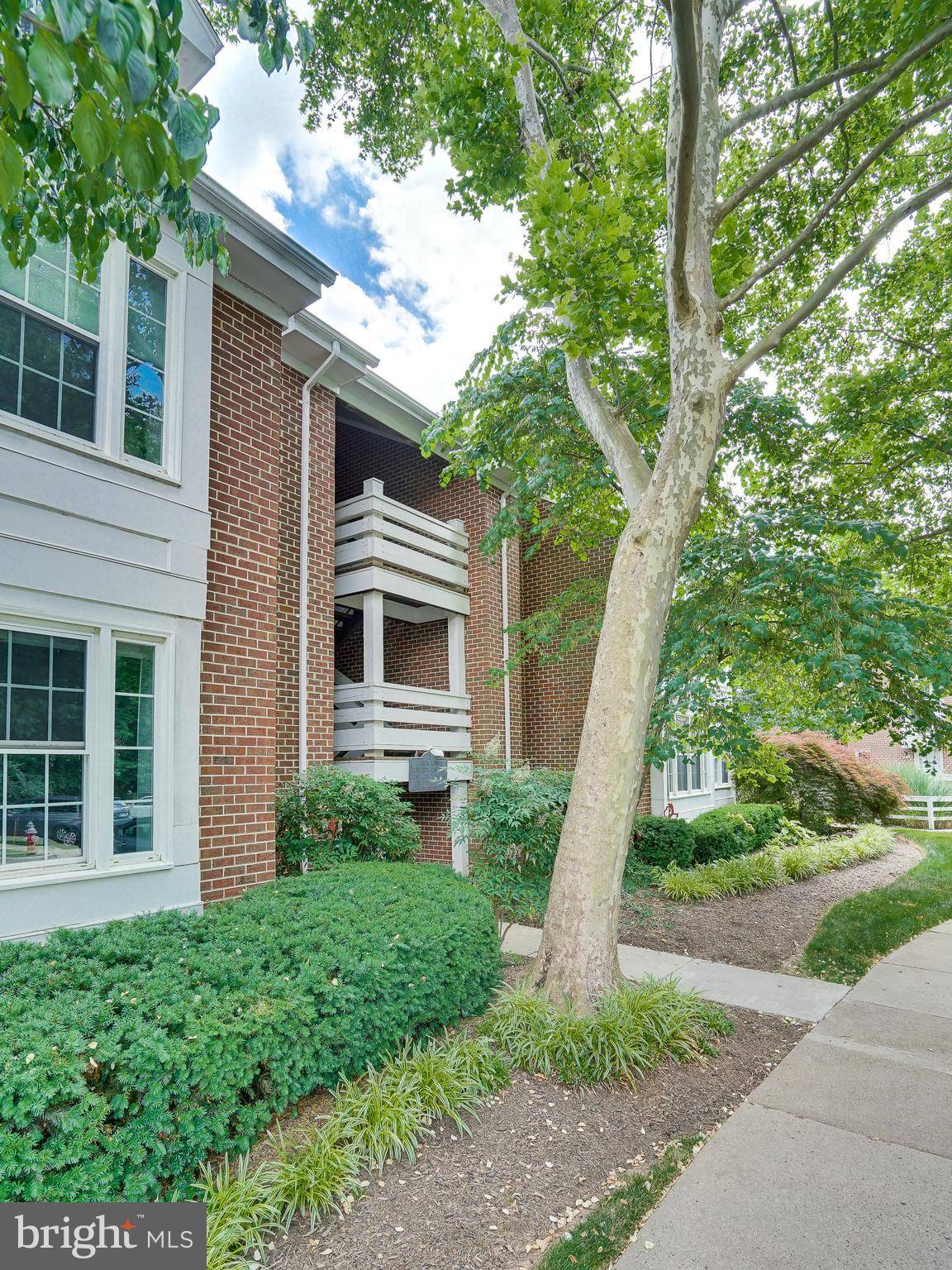 Reston, VA 20191,11168 BEAVER TRAIL CT