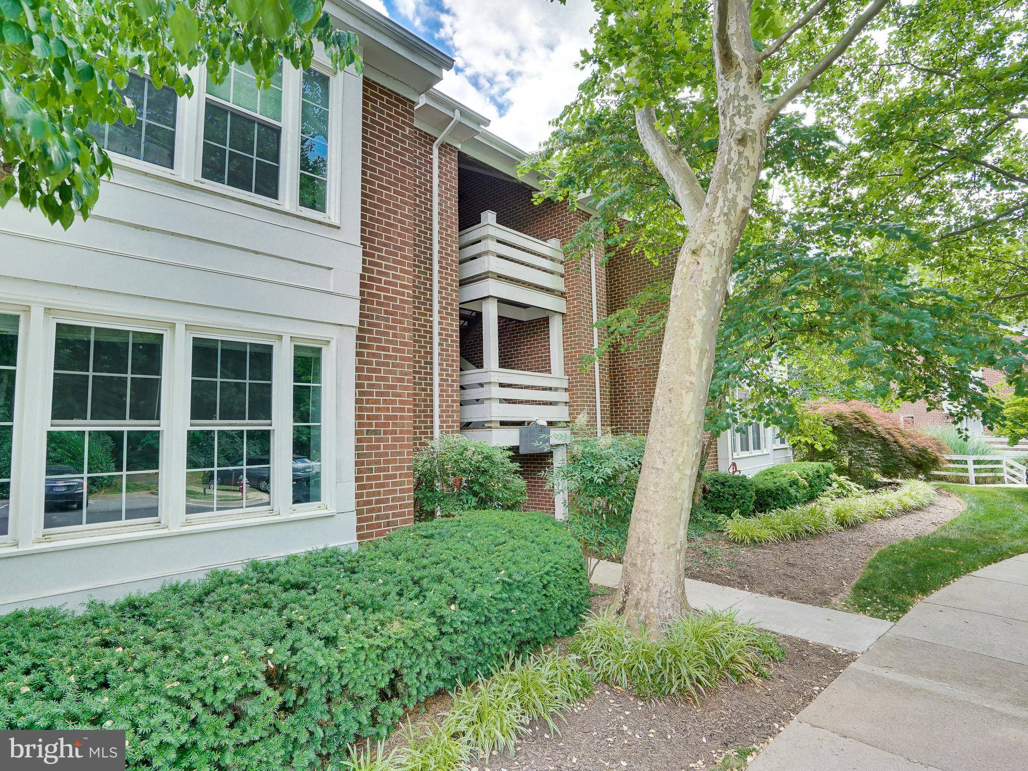 Reston, VA 20191,11168 BEAVER TRAIL CT