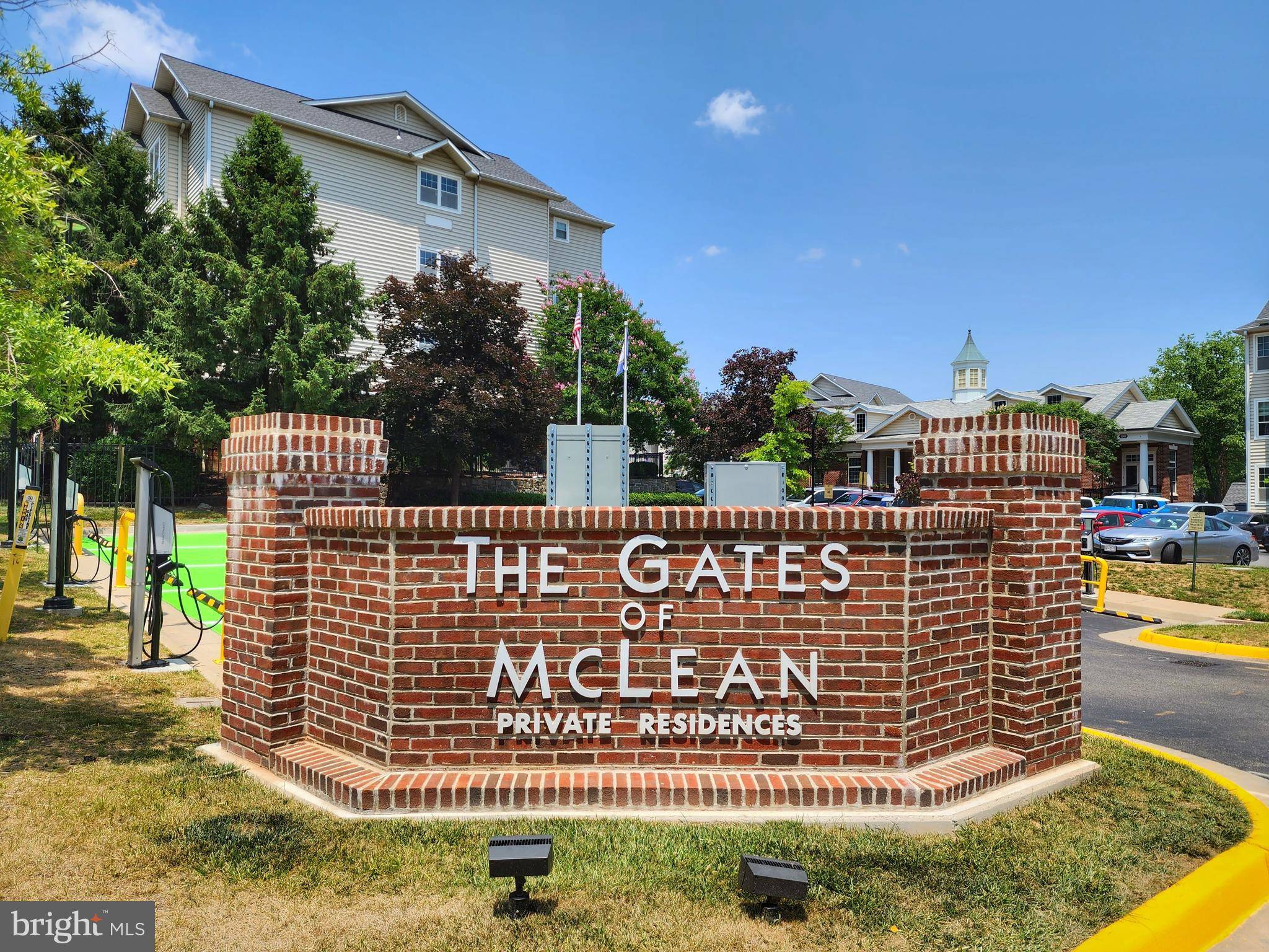 Mclean, VA 22102,1570 SPRING GATE #7112