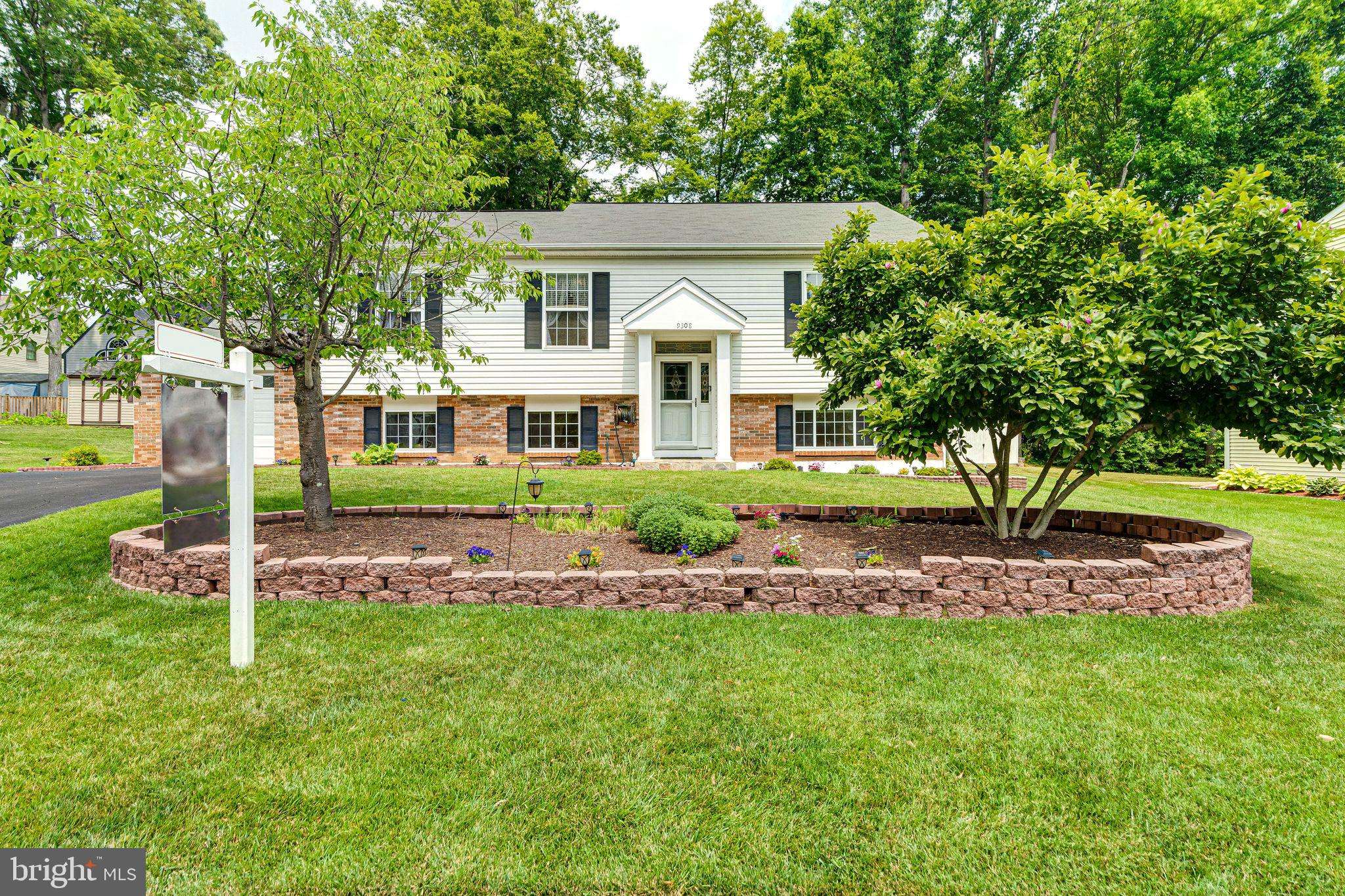 Burke, VA 22015,9308 WILLOW POND LN