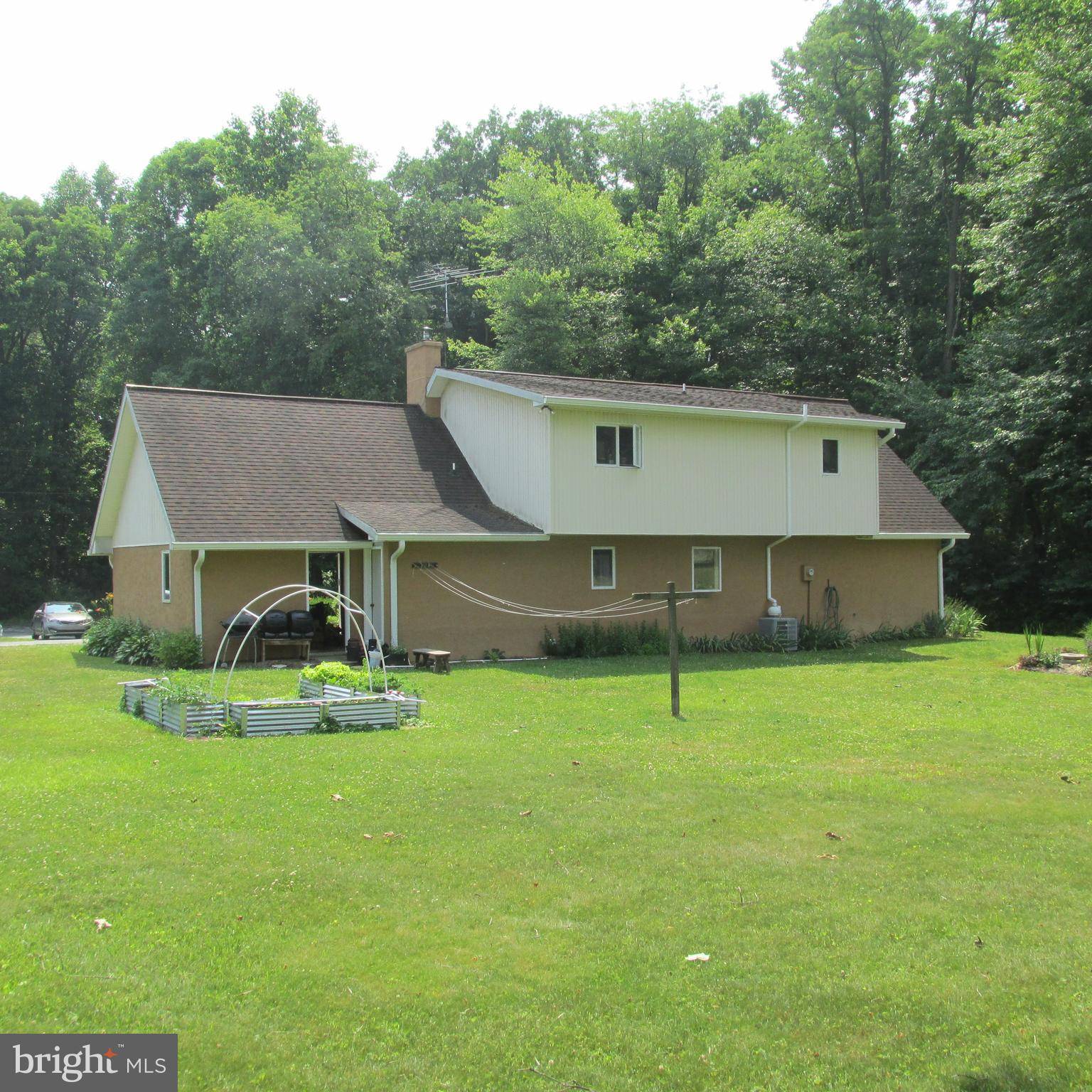 Gap, PA 17527,896 SIMMONTOWN RD