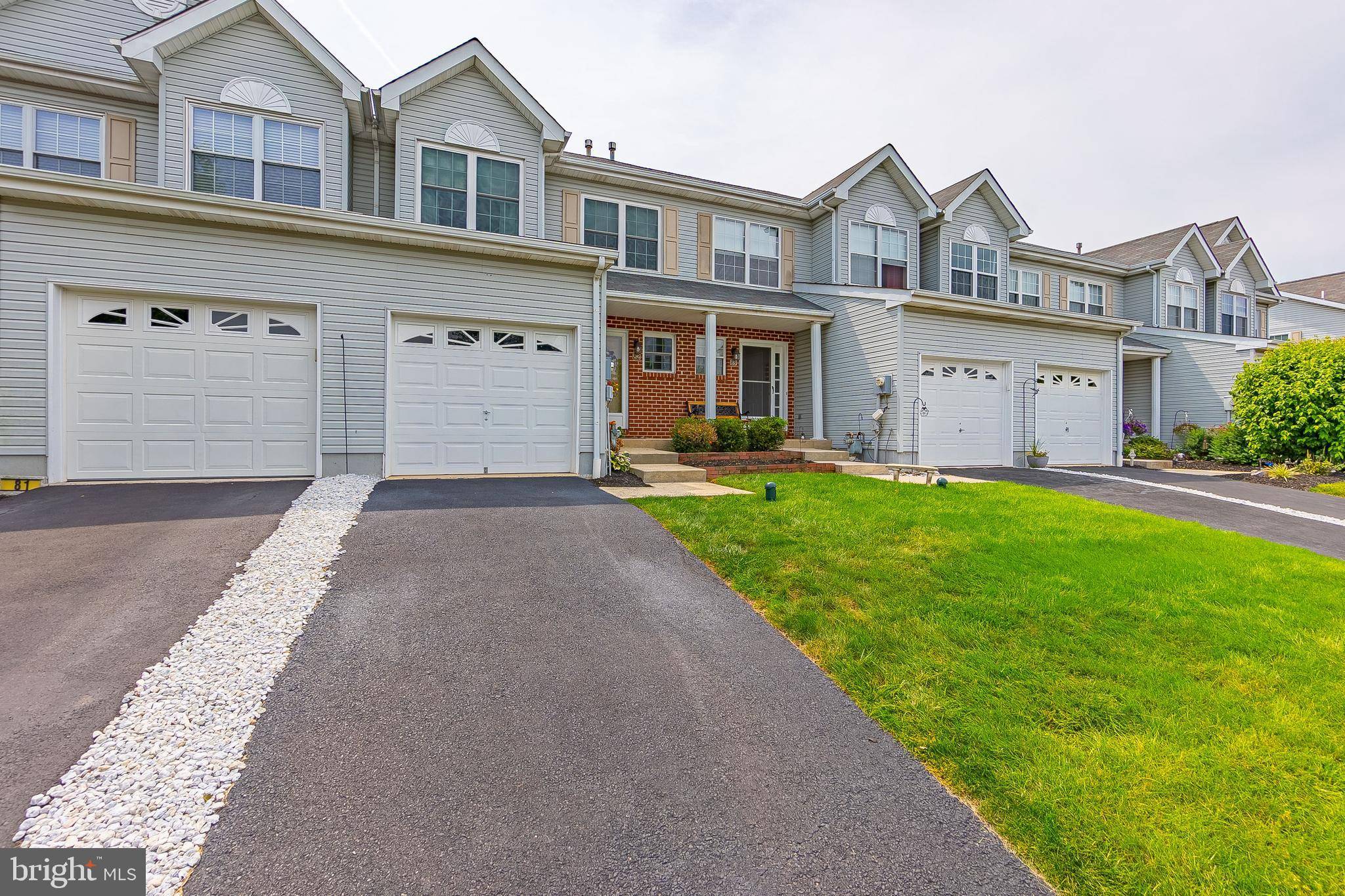 Royersford, PA 19468,82 FORREST CT